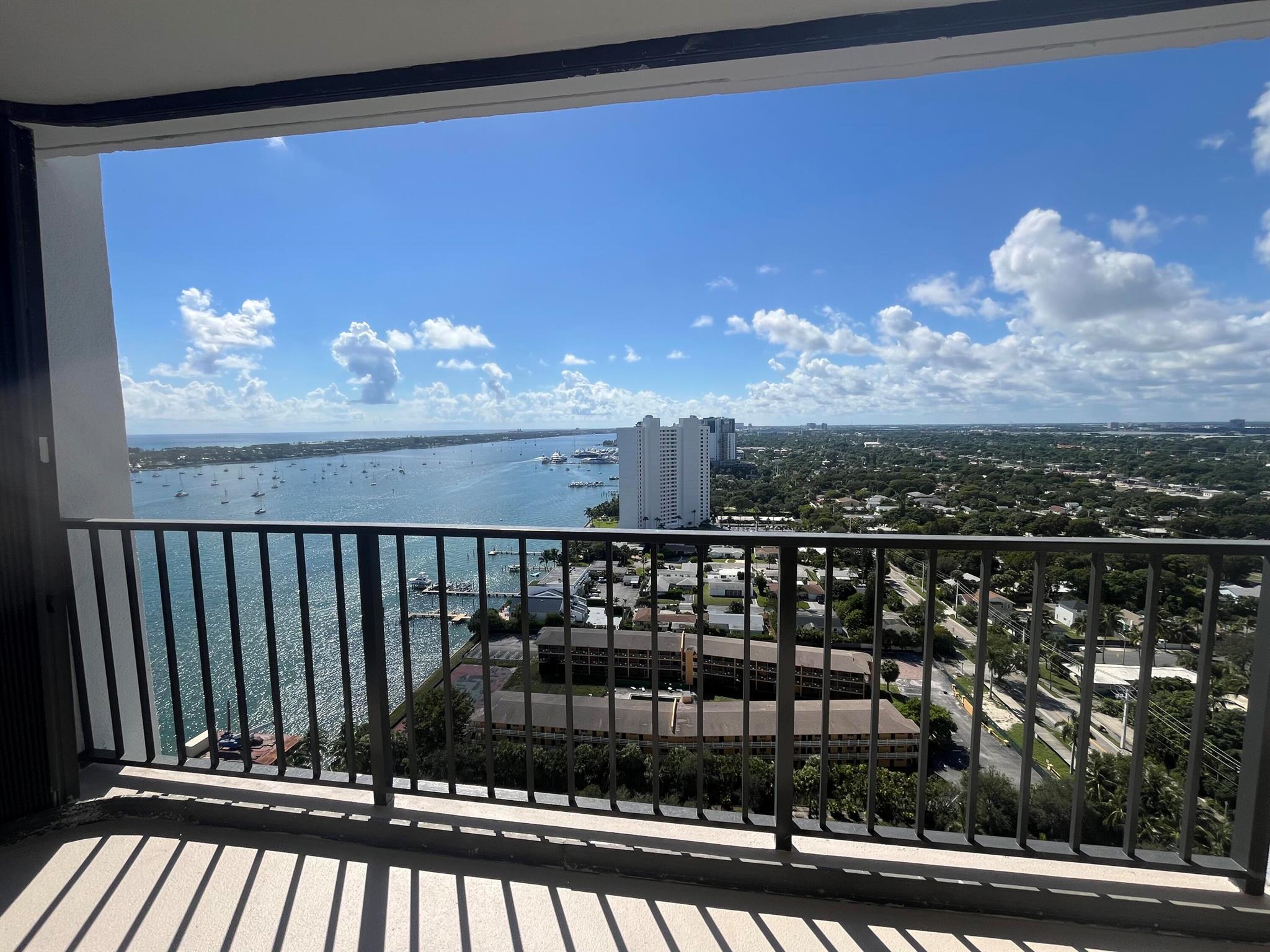 PALM BEACH HOUSE - Residential Lease