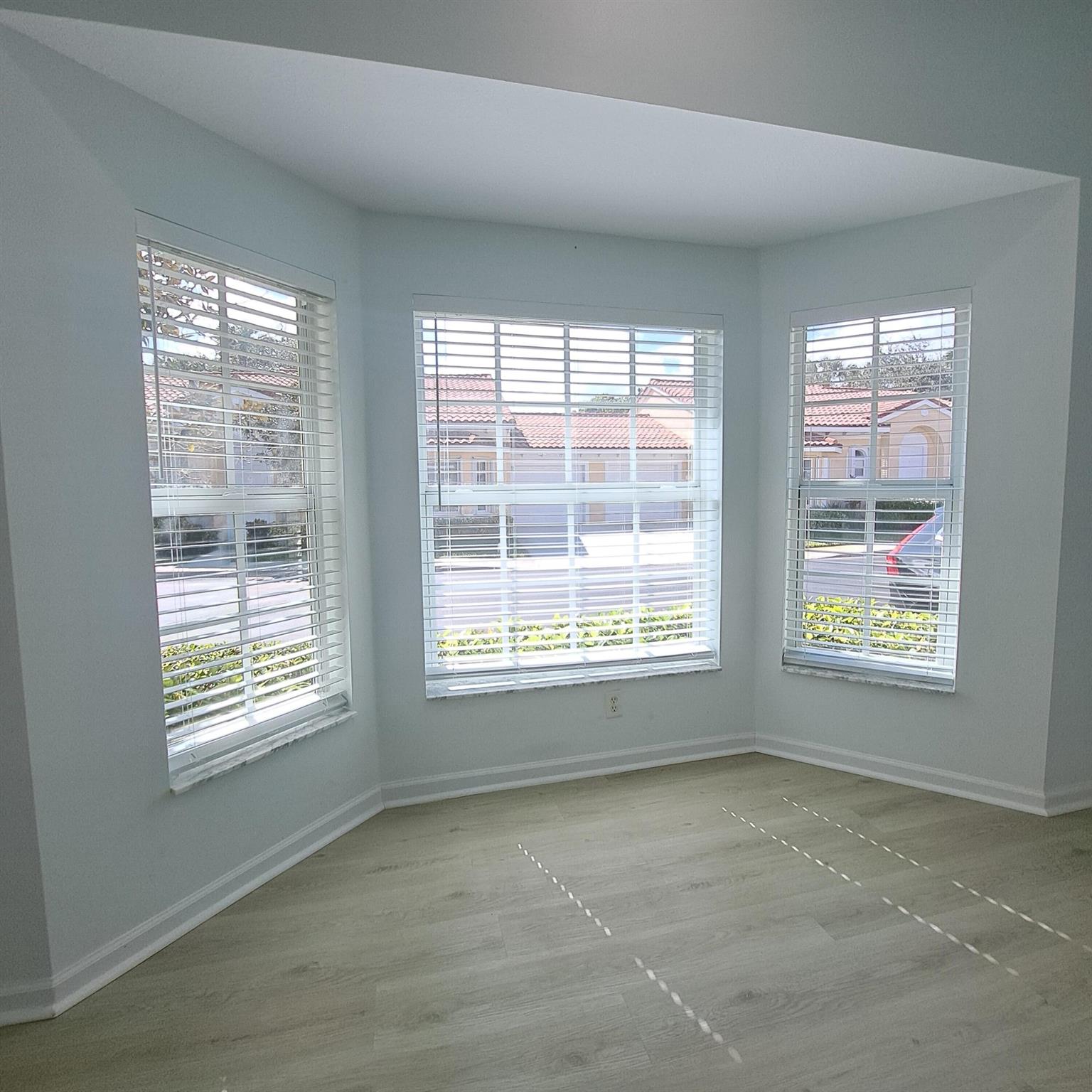 VILLAS AT MANGROVE BAY CO - Residential