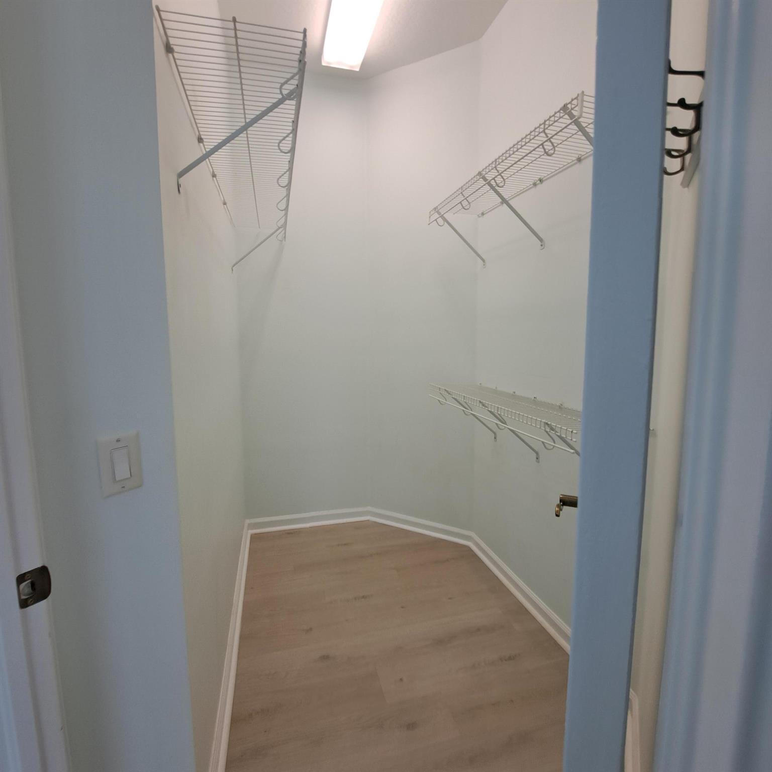 VILLAS AT MANGROVE BAY CO - Residential