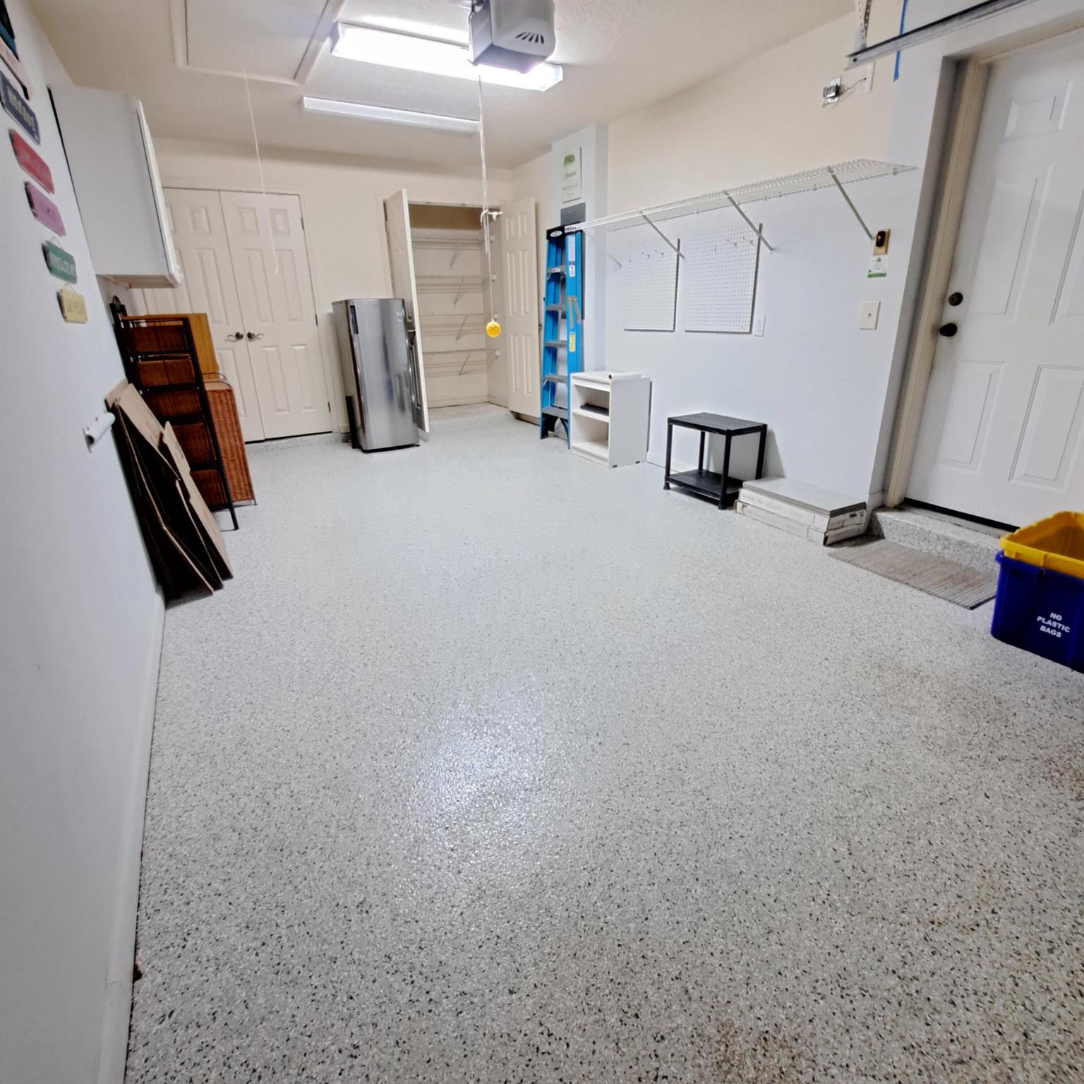 VILLAS AT MANGROVE BAY CO - Residential