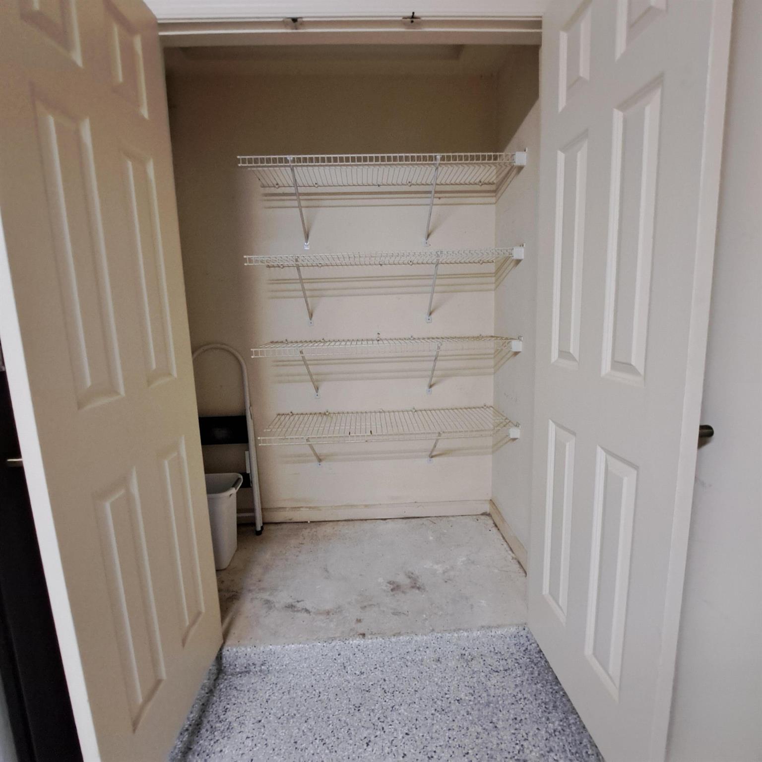 VILLAS AT MANGROVE BAY CO - Residential