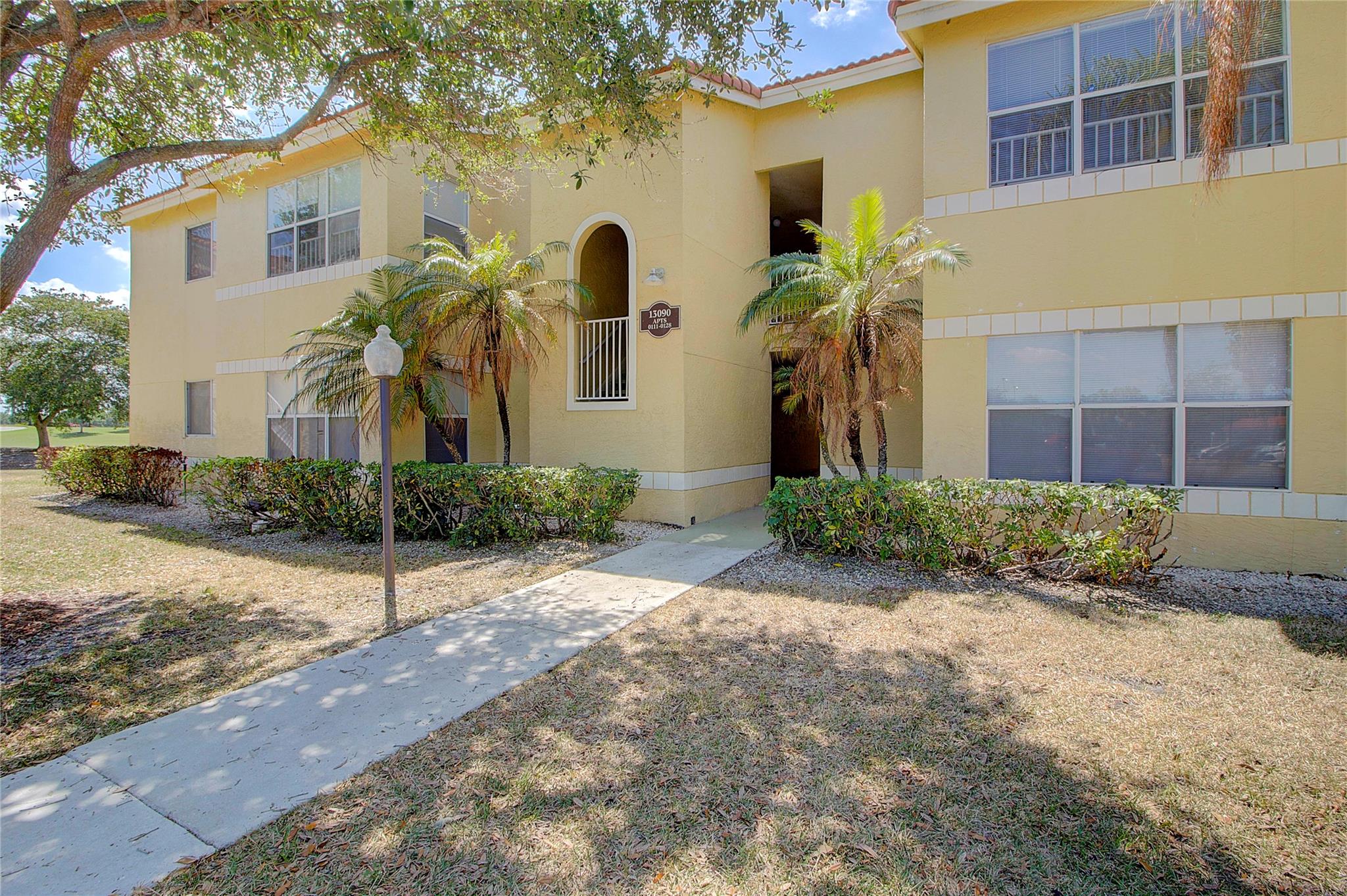 Beautiful 2-bedroom, 2-bathroom apartment with spectacular canal and golf course views. This home features a fully remodeled kitchen and bright, open spaces. Located in a resort-style community offering a clubhouse, tennis courts, BBQ areas, and more. Ideally situated just minutes from Sawgrass Mills Mall, restaurants, shopping, and major highways.