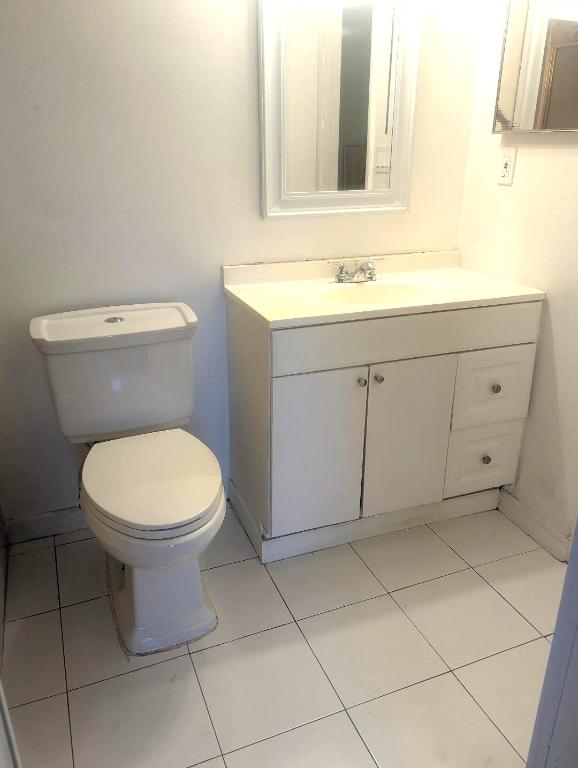 GOLF RIDGE VILLAS CONDO UNIT D - Residential Lease