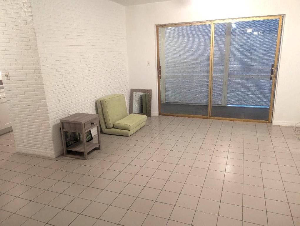 GOLF RIDGE VILLAS CONDO UNIT D - Residential Lease