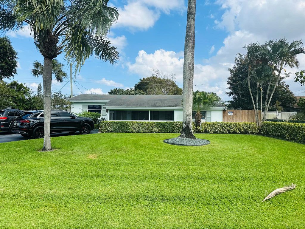Photo of 922 Arlington Drive, West Palm Beach, FL 33415 (MLS # R11096415)