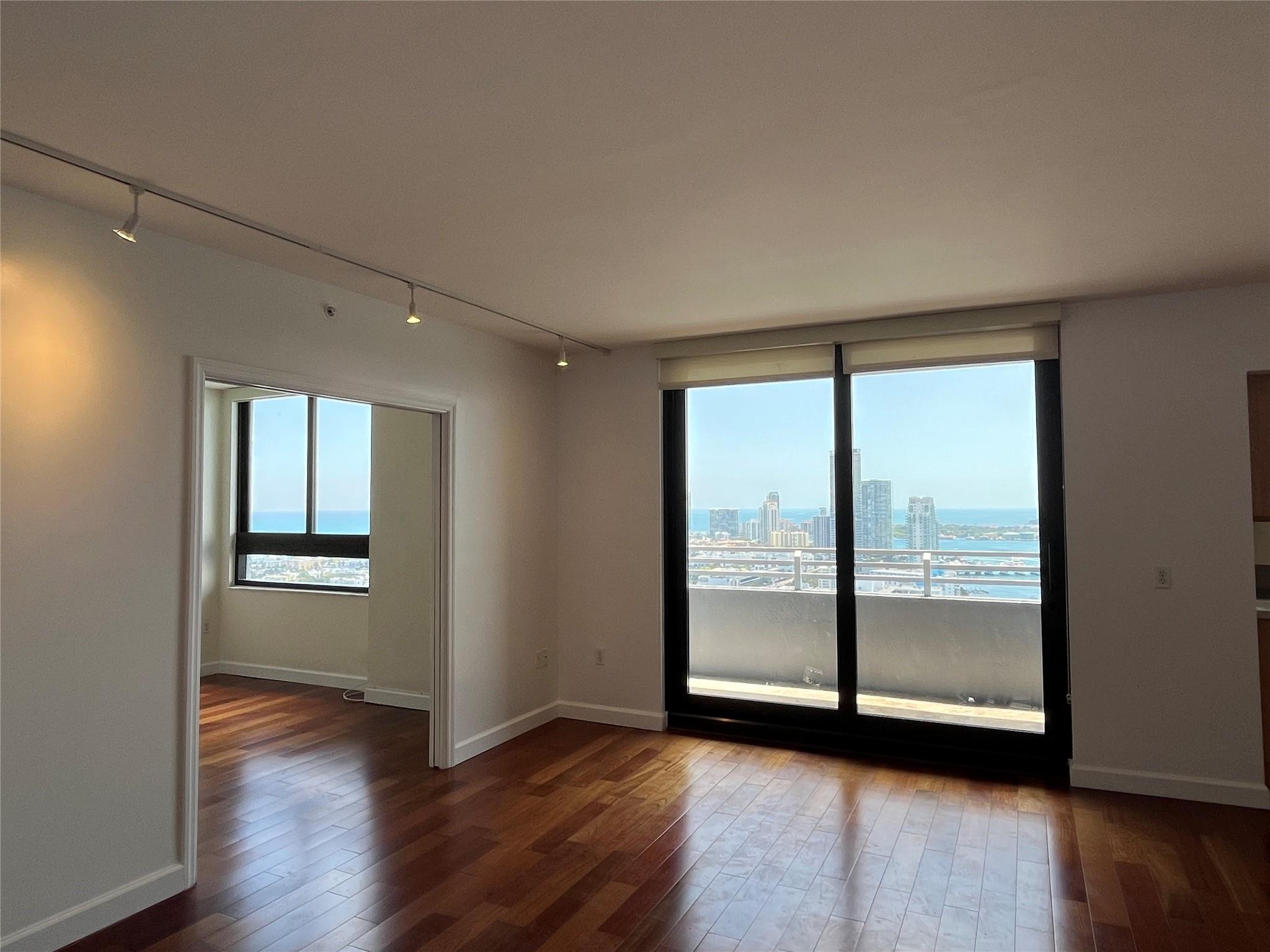 THE WAVERLY AT SOUTH BEAC - Residential