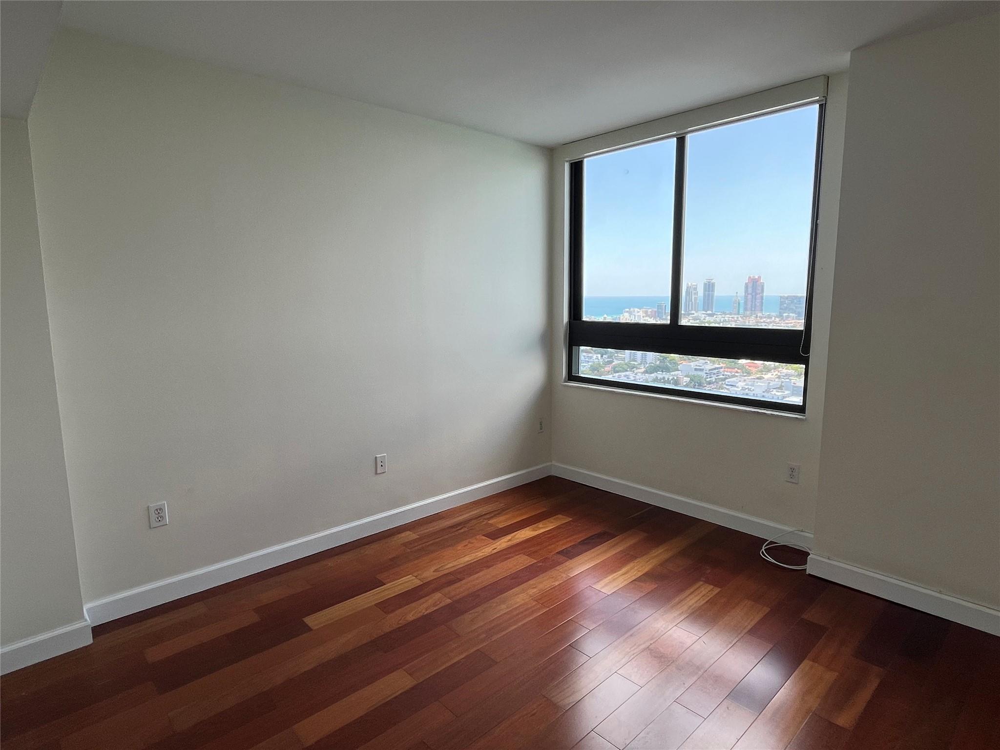 THE WAVERLY AT SOUTH BEAC - Residential