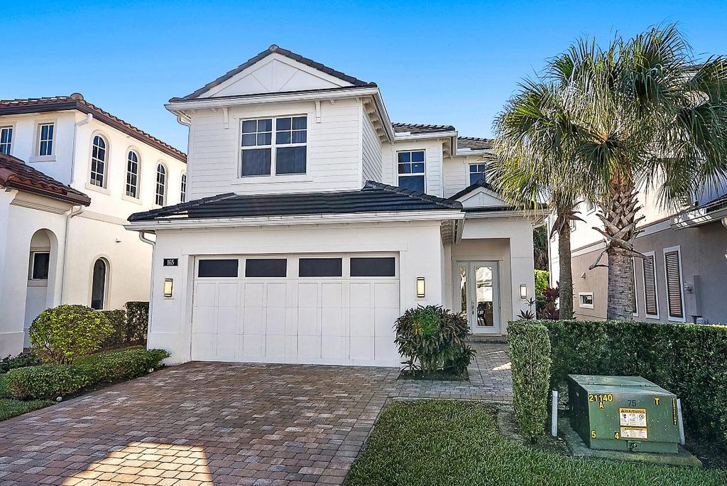 Photo of 165 Bonnette Hunt Club Lane, Palm Beach Gardens, FL 33418 (MLS # R11155244)