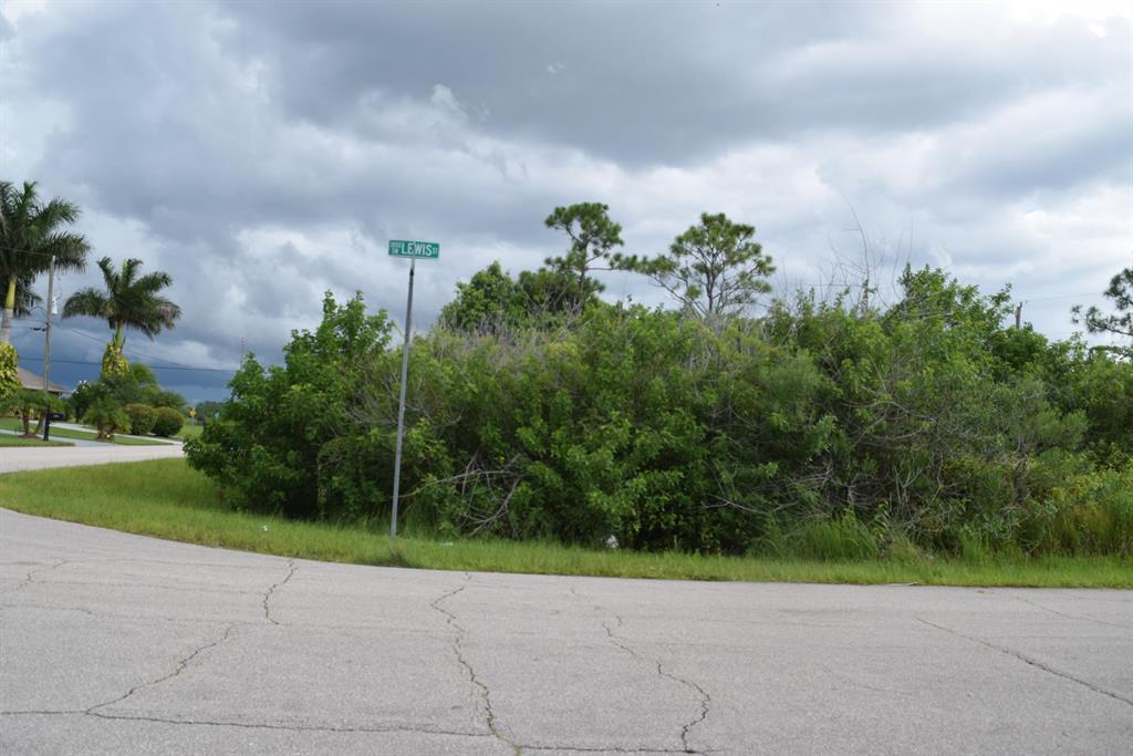PORT ST LUCIE SECTION 35 - Land