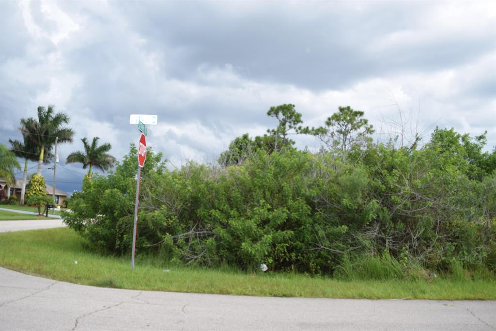 PORT ST LUCIE SECTION 35 - Land