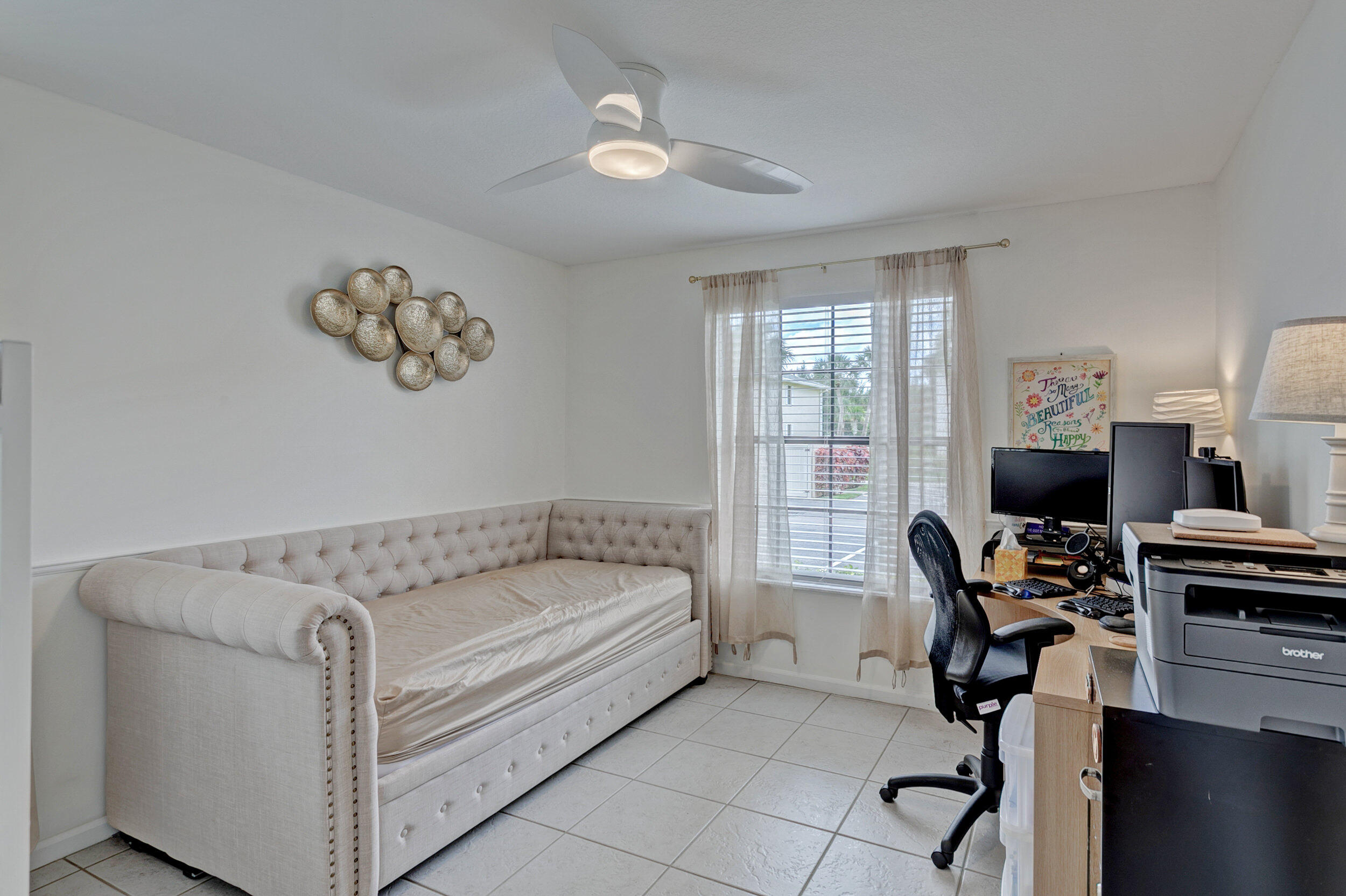 KEYSTONE CONDO - Residential