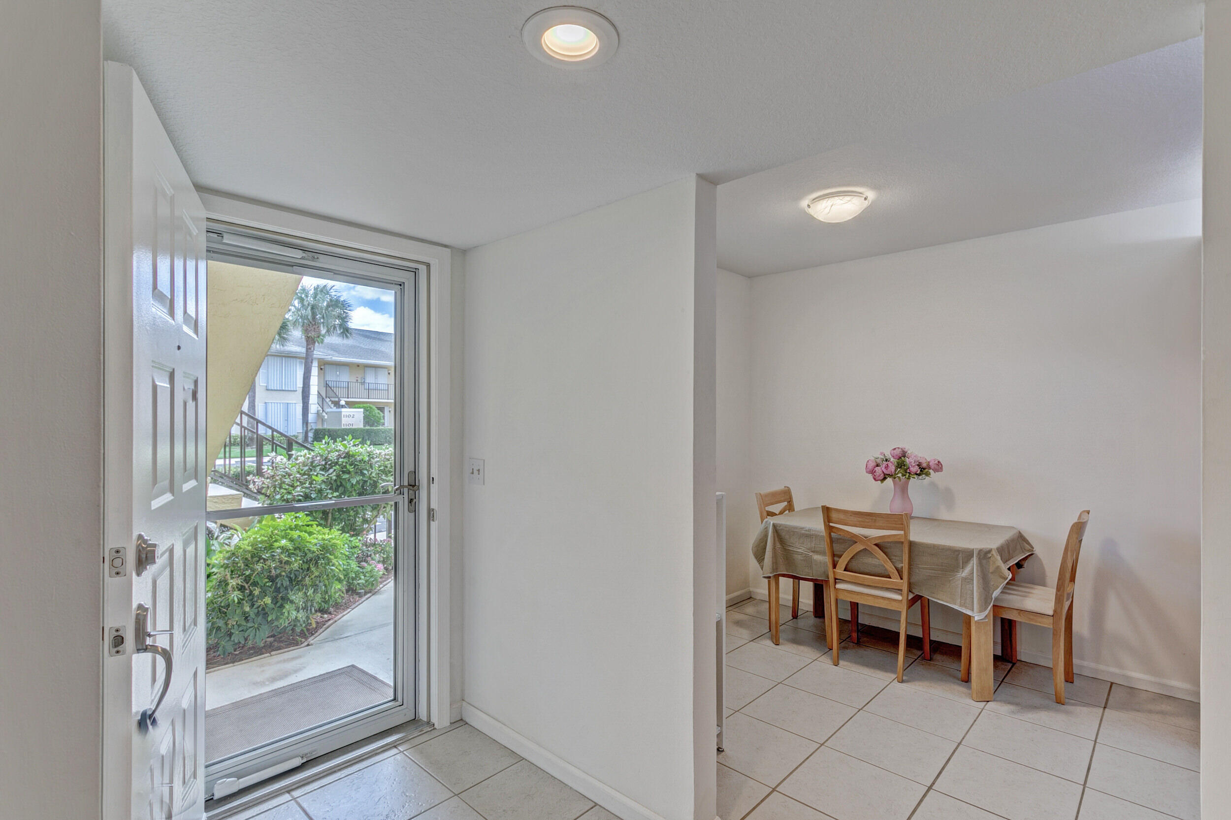 KEYSTONE CONDO - Residential