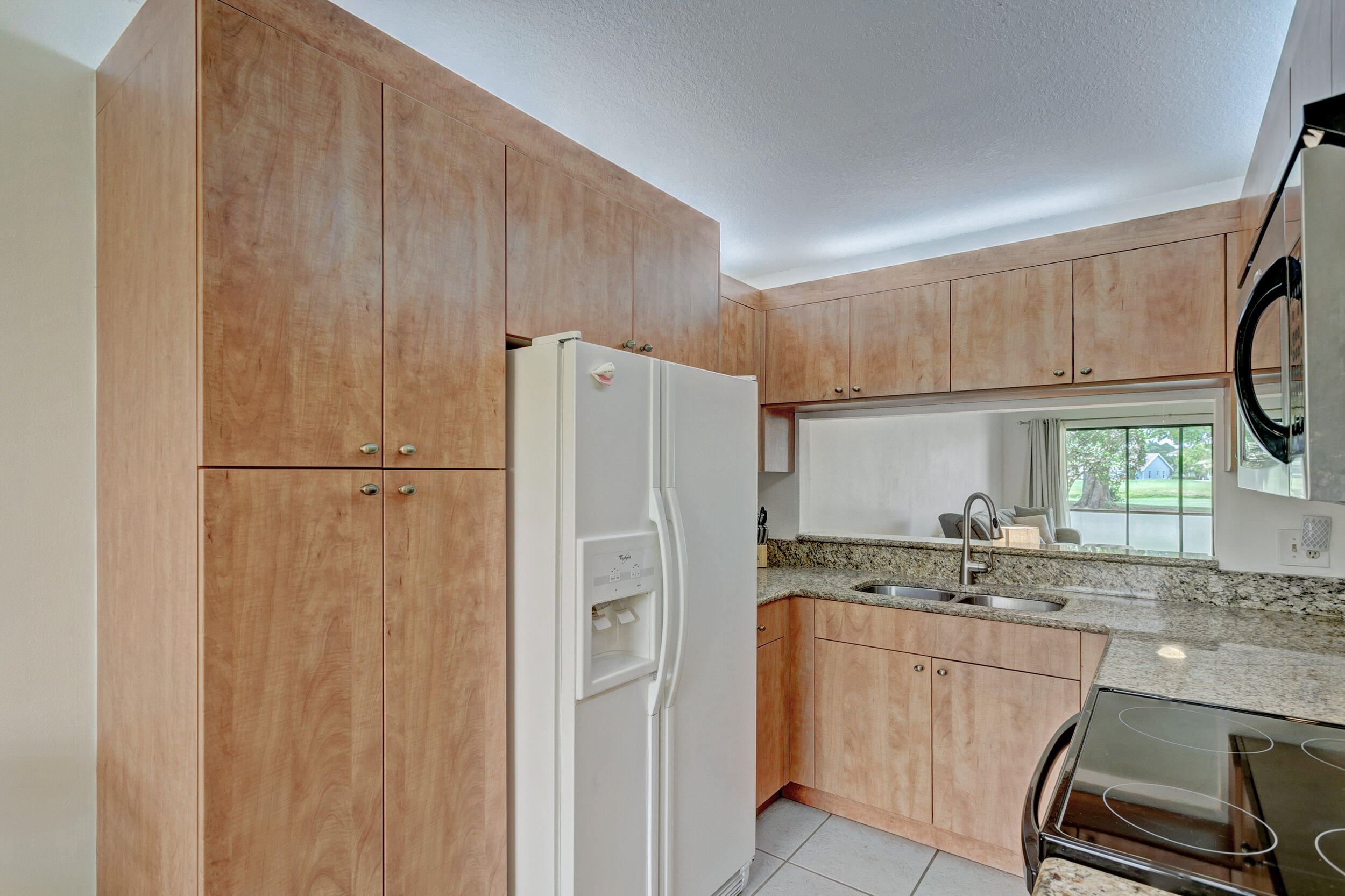 KEYSTONE CONDO - Residential