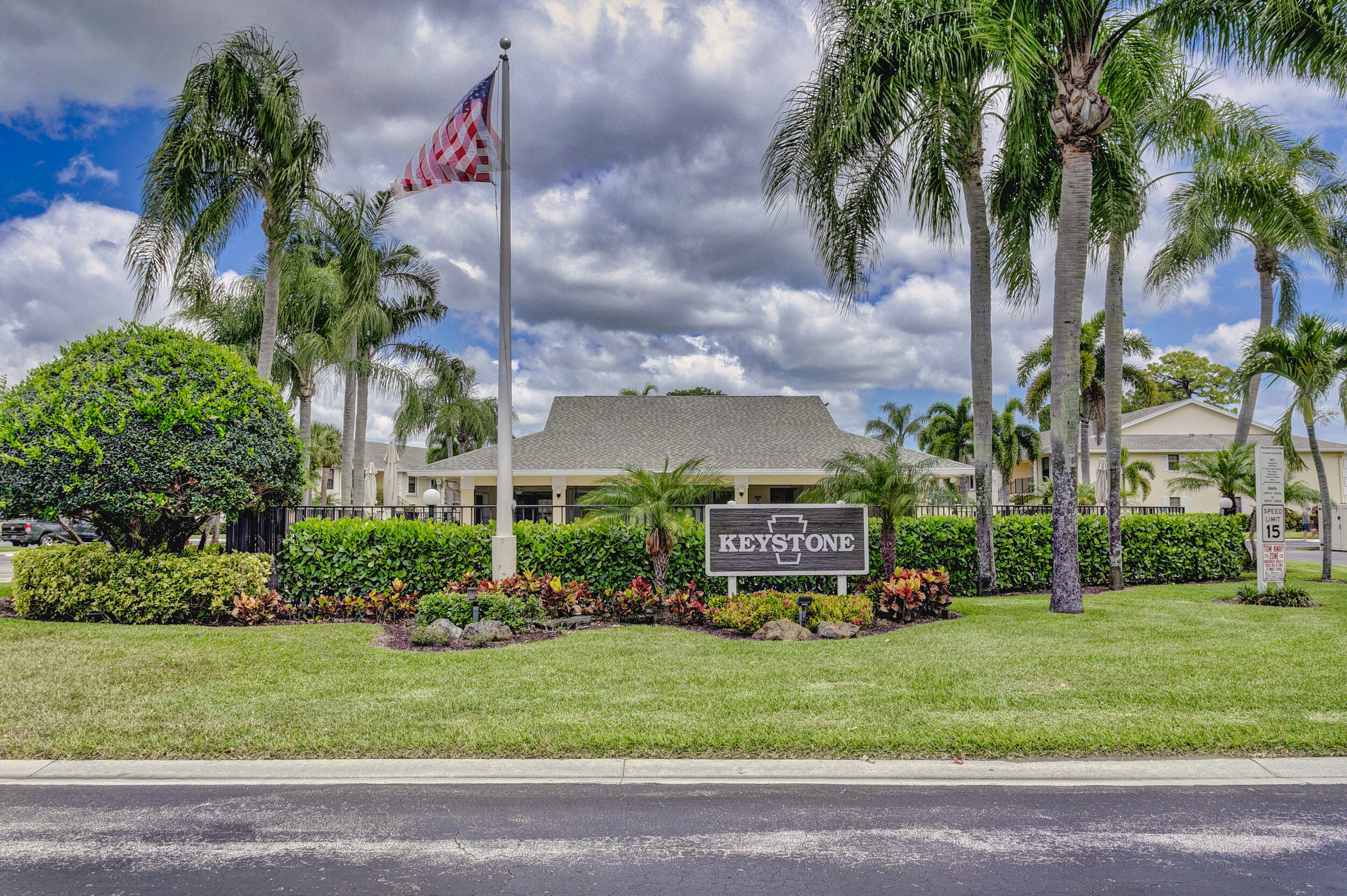 KEYSTONE CONDO - Residential