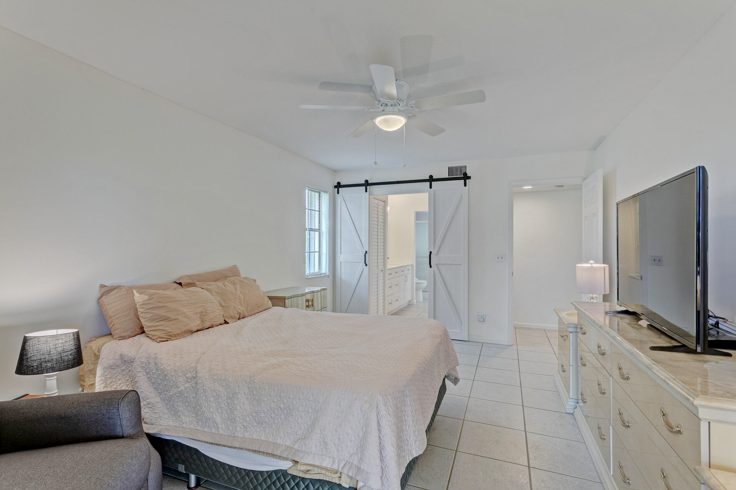 KEYSTONE CONDO - Residential