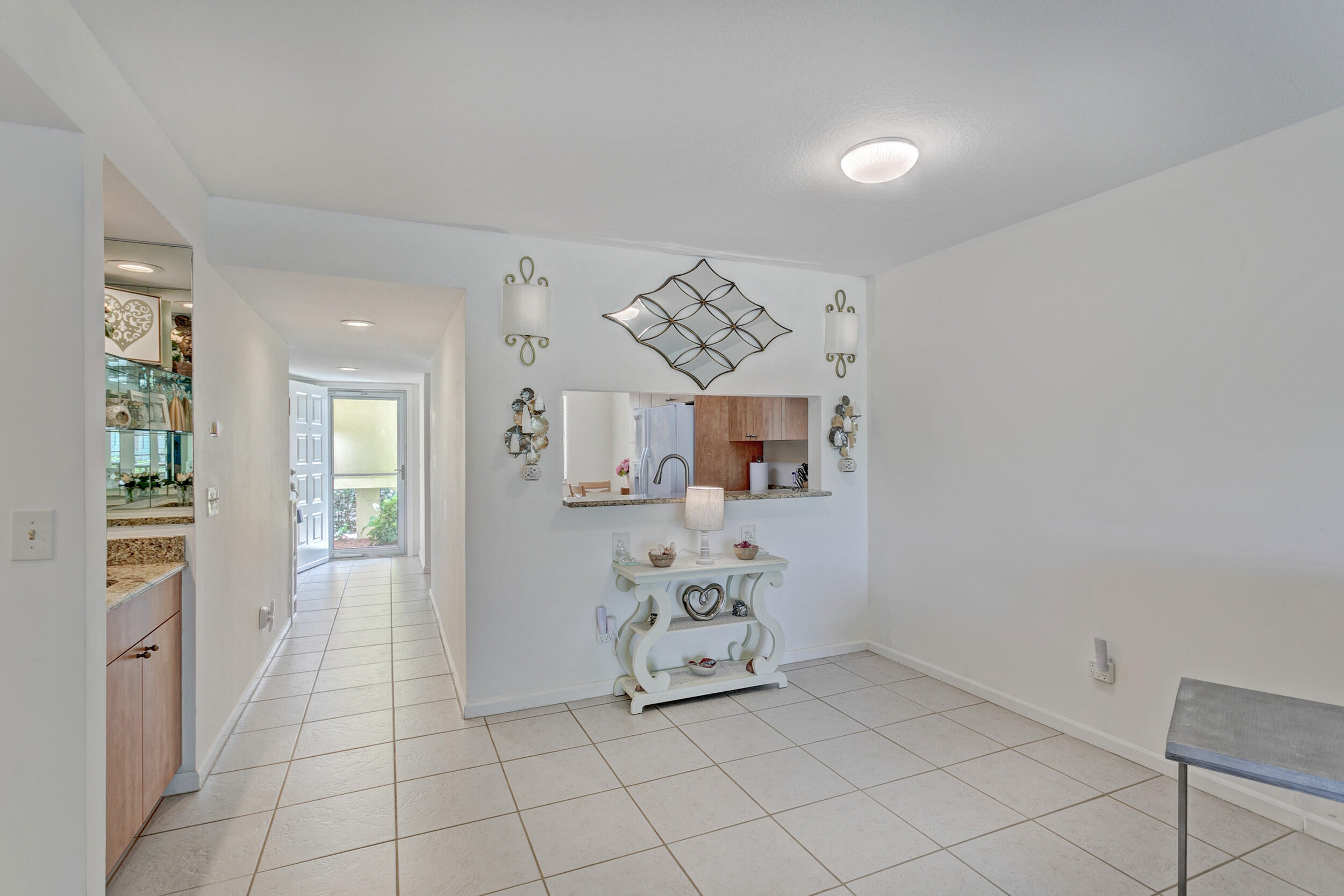 KEYSTONE CONDO - Residential