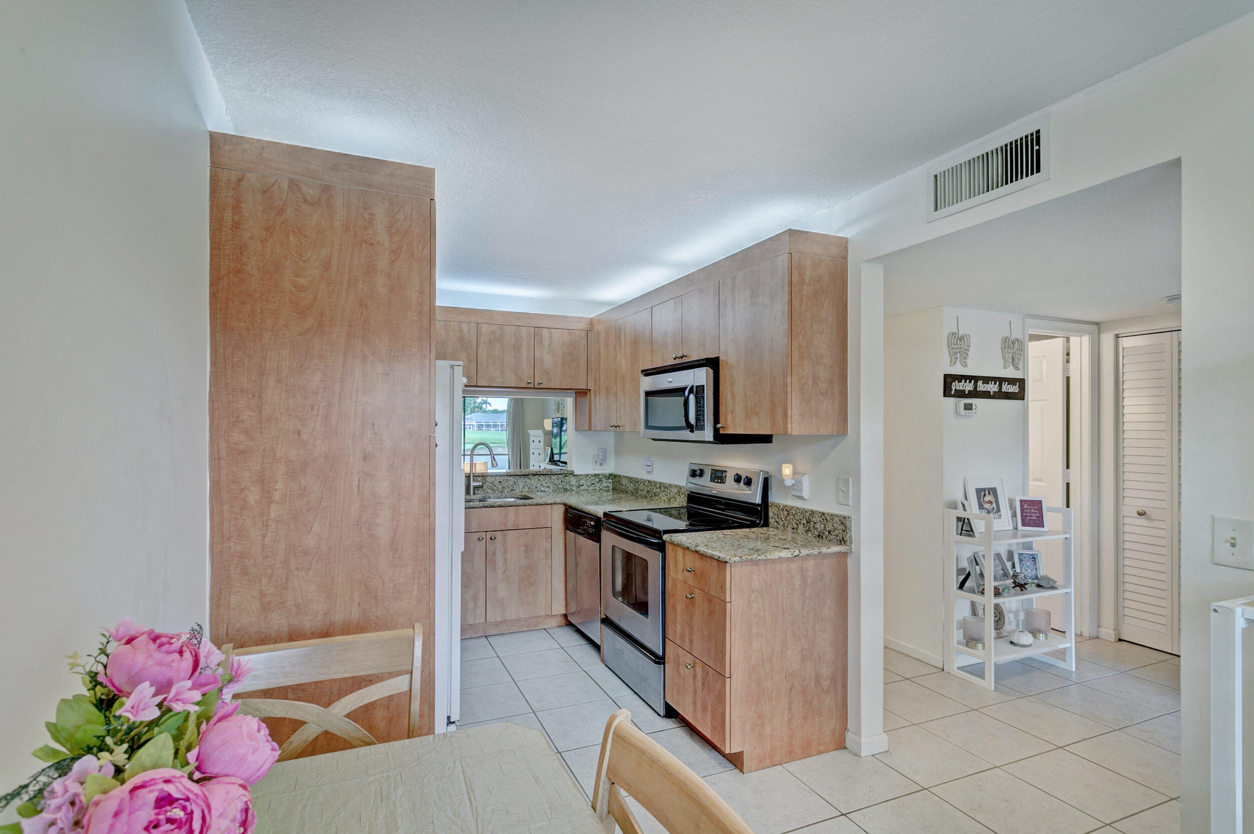 KEYSTONE CONDO - Residential