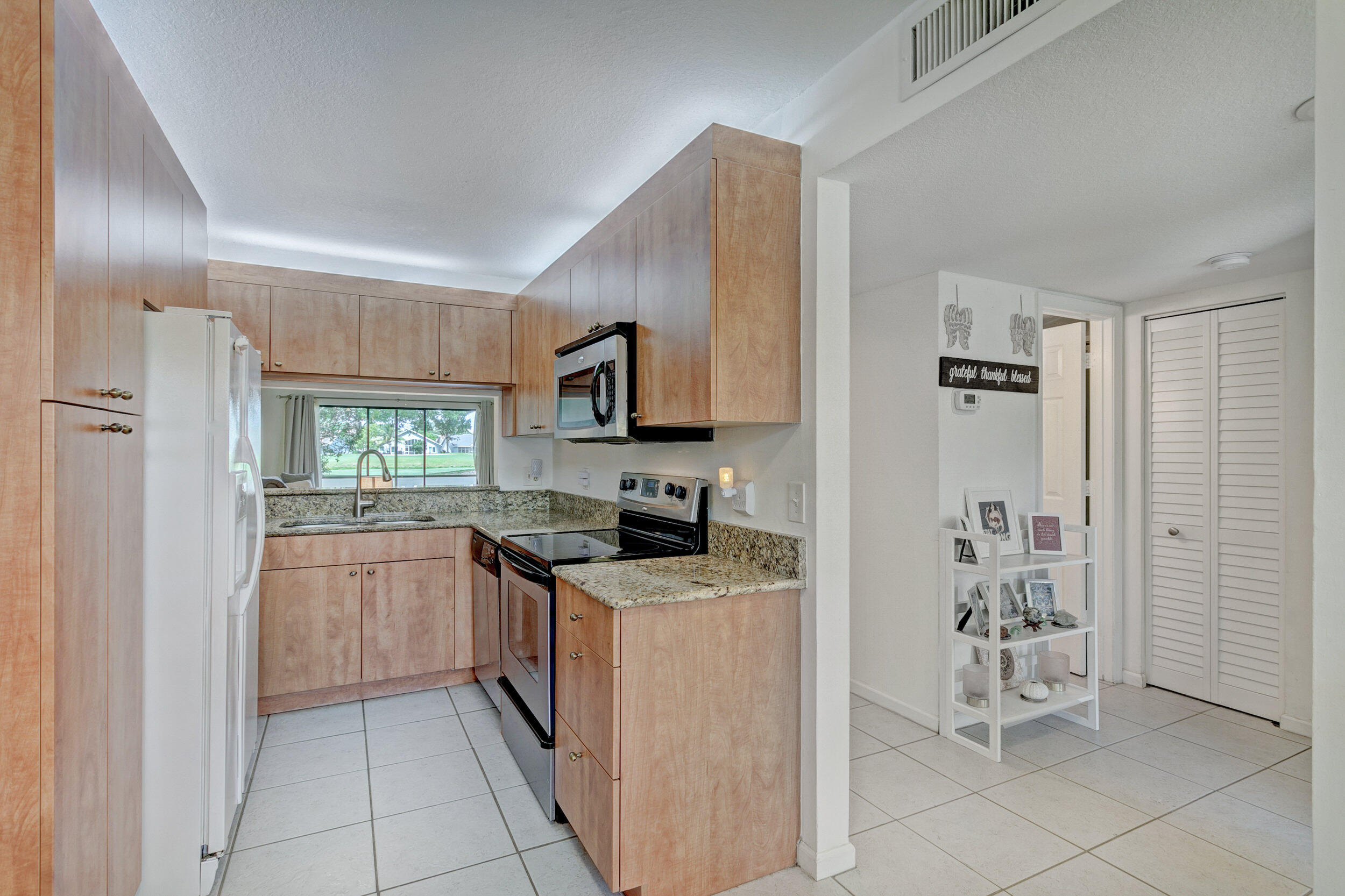 KEYSTONE CONDO - Residential