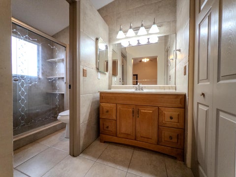 Tiny photo for 2011 E Discovery Cir Circle E, Deerfield Beach, FL 33442 (MLS # B26036523)