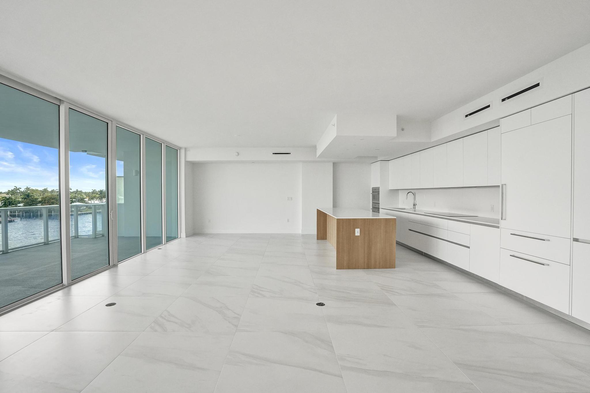 Pompano Beach, Florida, 33062, United States, 2 Bedrooms Bedrooms, ,2 BathroomsBathrooms,Residential,Active,2038110
