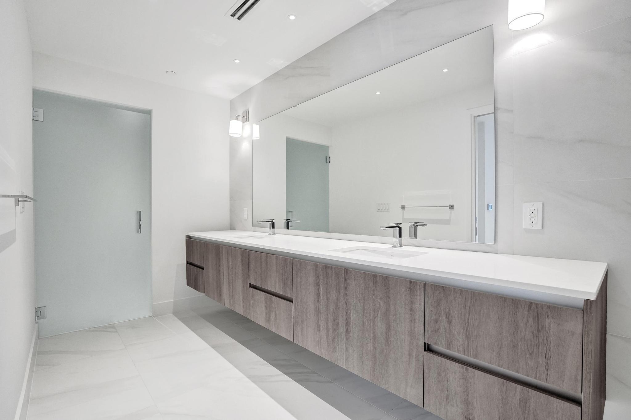 Pompano Beach, Florida, 33062, United States, 2 Bedrooms Bedrooms, ,2 BathroomsBathrooms,Residential,Active,2038110