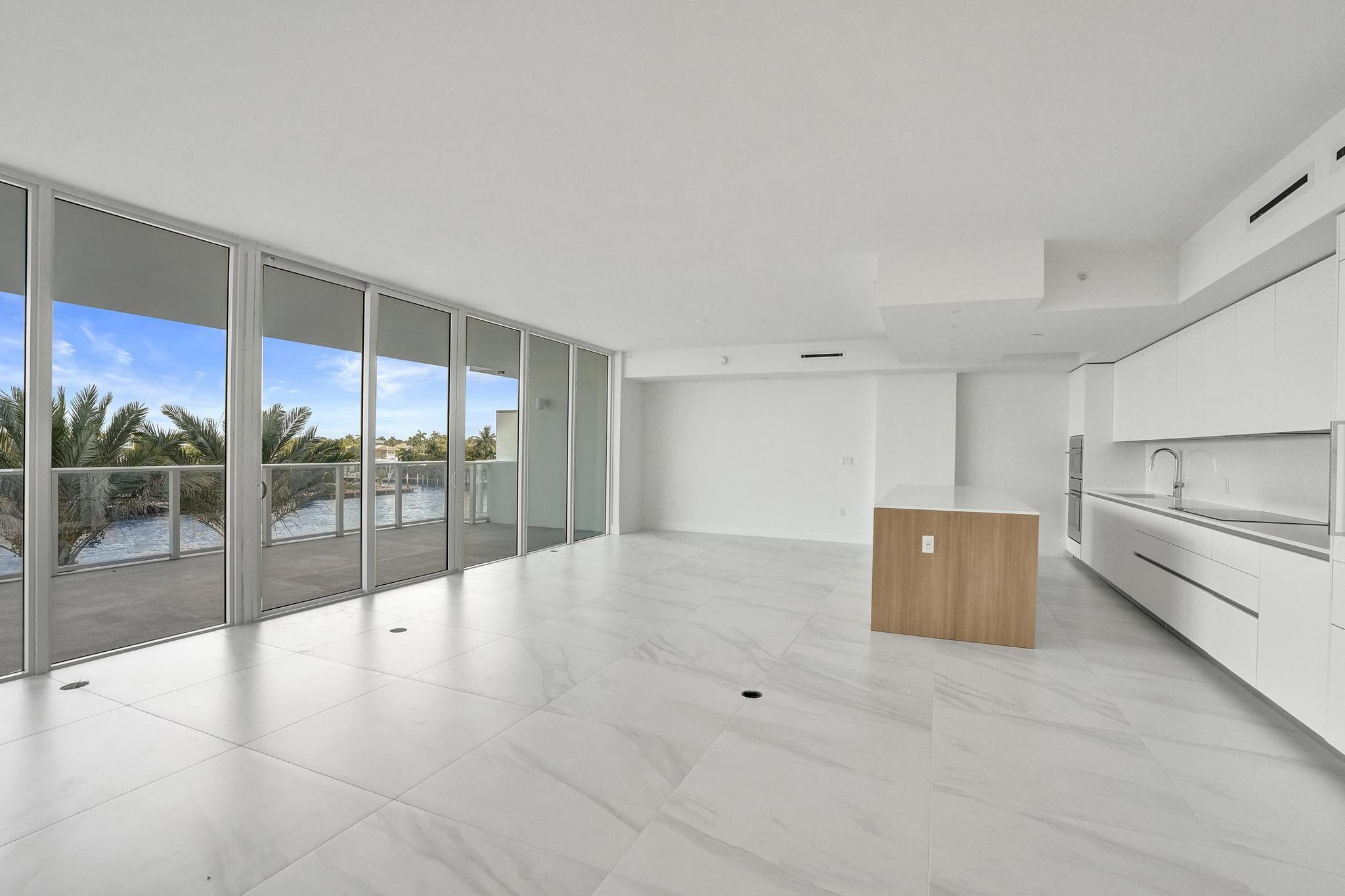 Pompano Beach, Florida, 33062, United States, 2 Bedrooms Bedrooms, ,2 BathroomsBathrooms,Residential,Active,2038110