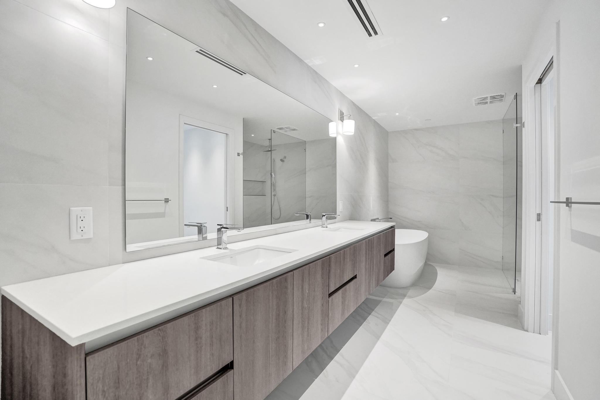 Pompano Beach, Florida, 33062, United States, 2 Bedrooms Bedrooms, ,2 BathroomsBathrooms,Residential,Active,2038110