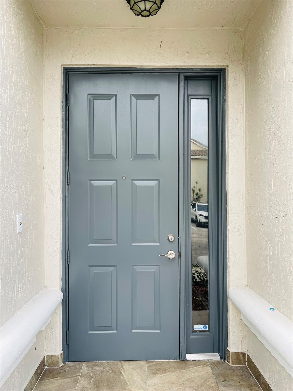 Sawgrass Exchange 165-2 B - Residential Lease
