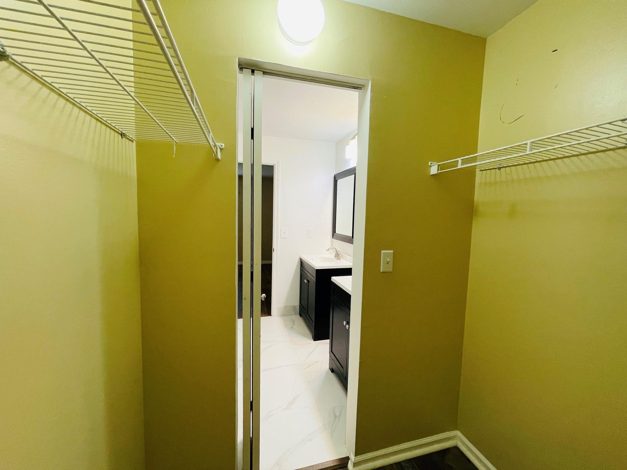 Sawgrass Exchange 165-2 B - Residential Lease