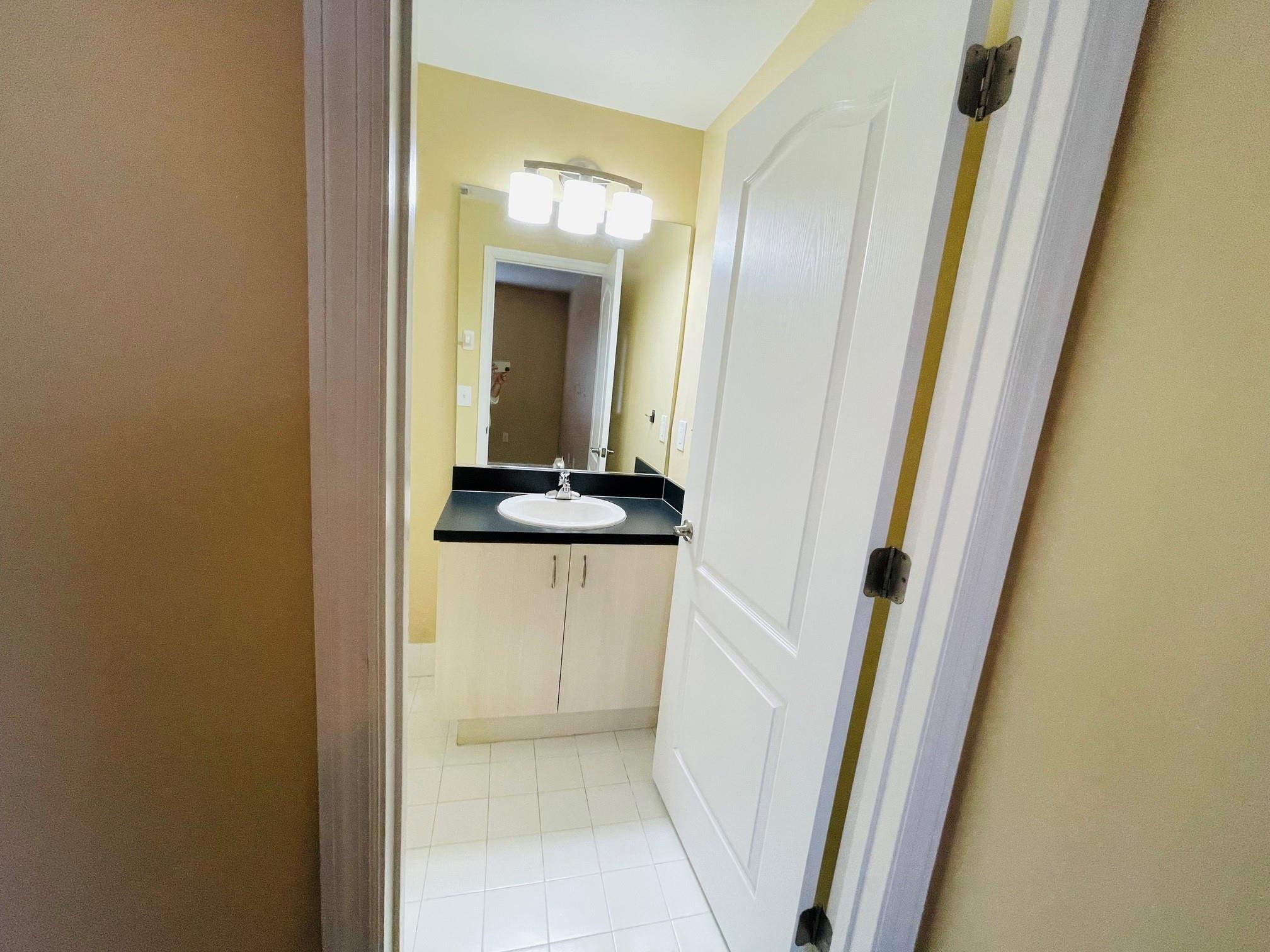 Sawgrass Exchange 165-2 B - Residential Lease