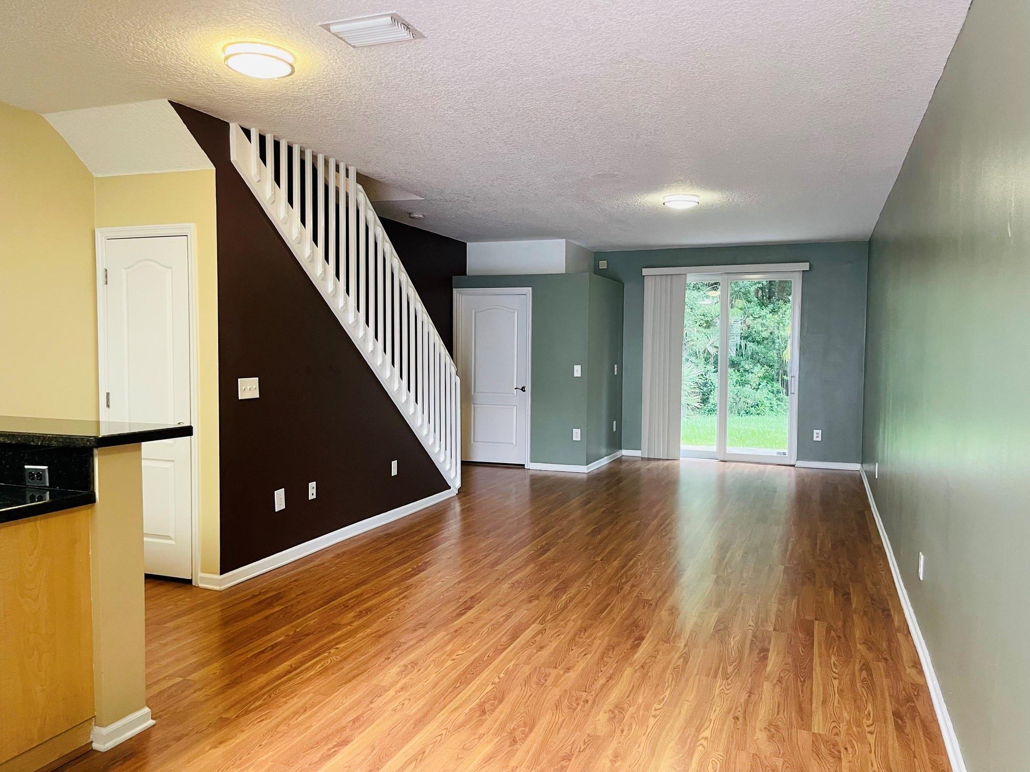 Sawgrass Exchange 165-2 B - Residential Lease