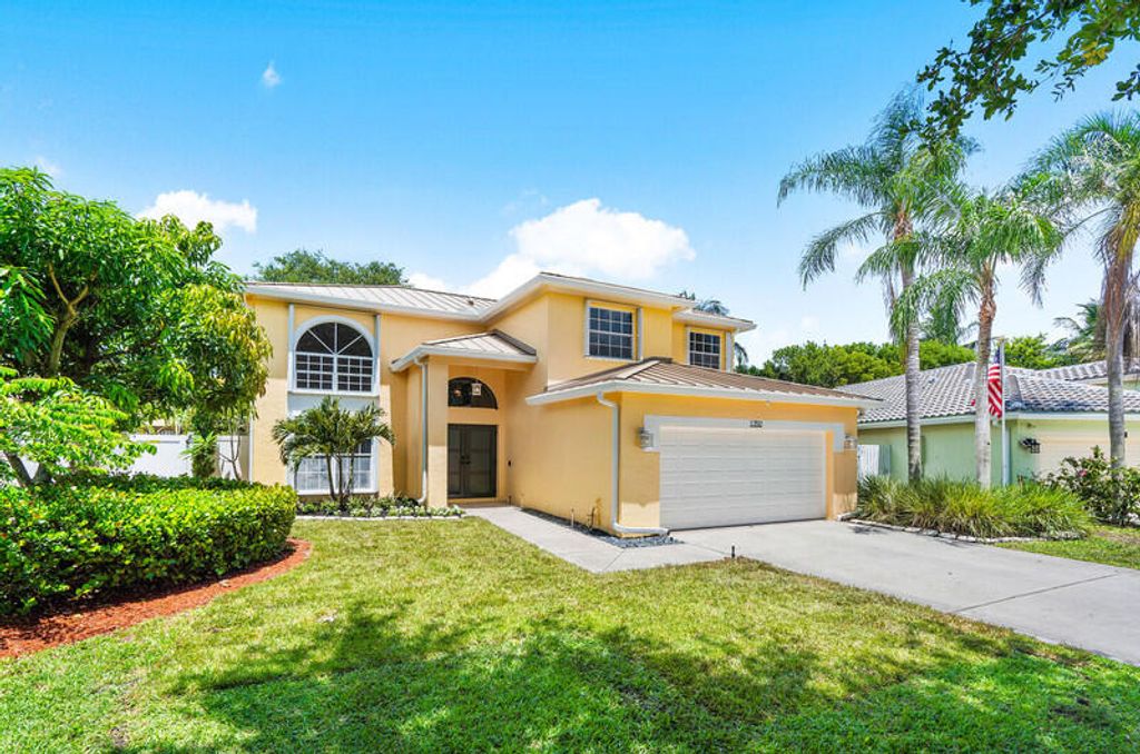 Photo of 1350 Laurelwood Lane, Delray Beach, FL 33445 (MLS # R10999375)