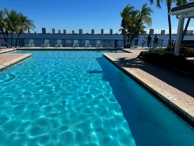 BAY REACH CONDOMINIUM - Residential Lease