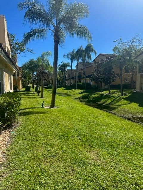 BAY REACH CONDOMINIUM - Residential Lease