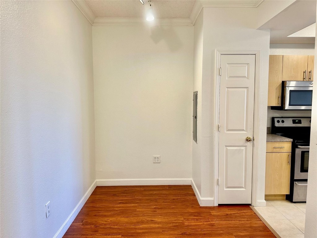 533 NE 3rd Avenue 401