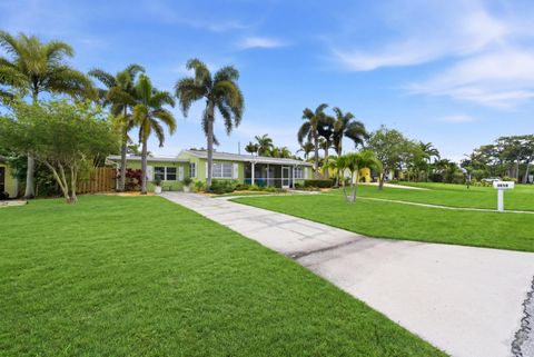 Tiny photo for 5650 Lake Osborne Drive, Lake Worth, FL 33461 (MLS # B26018552)