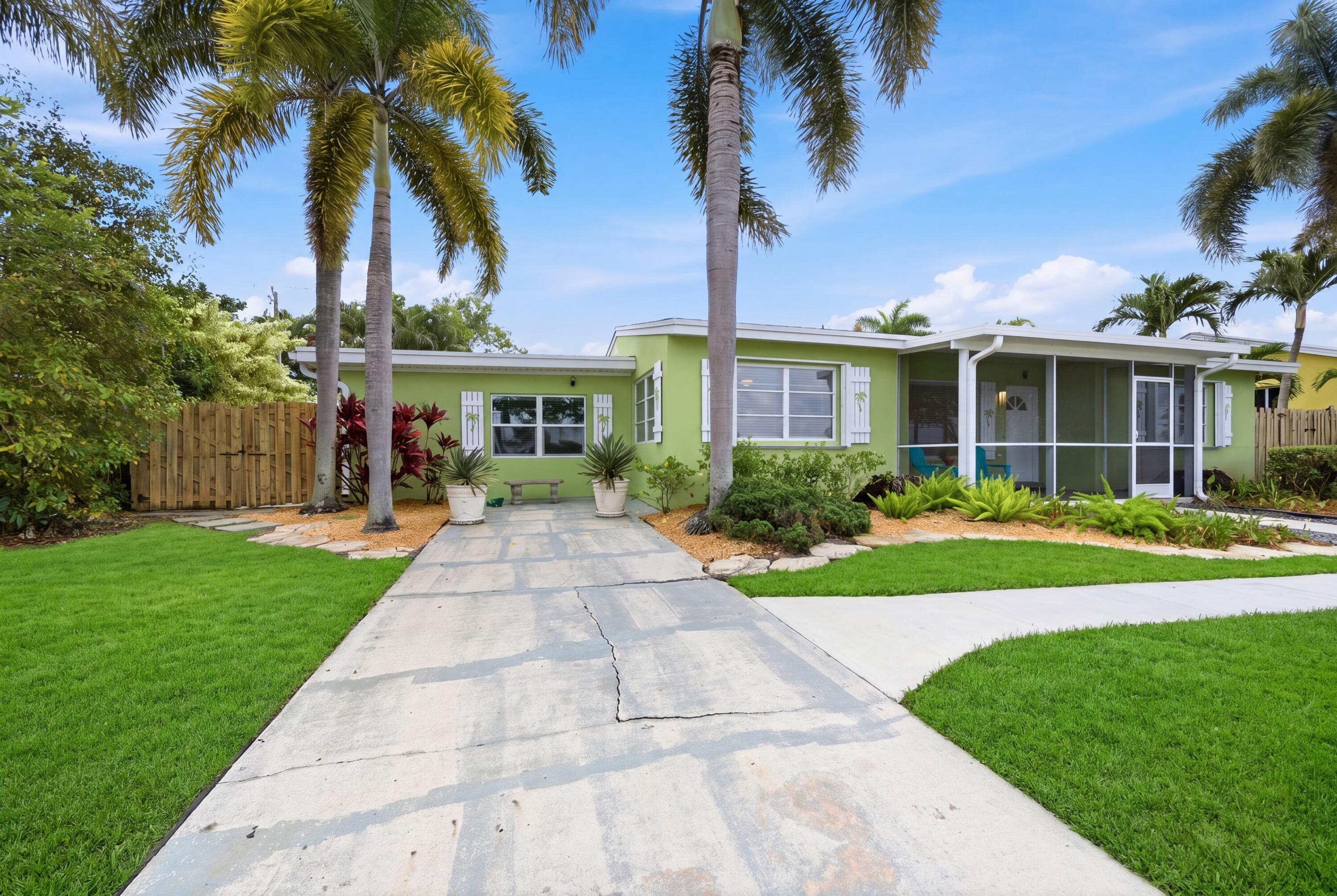 LAKE OSBORNE ESTATES 5 - Residential