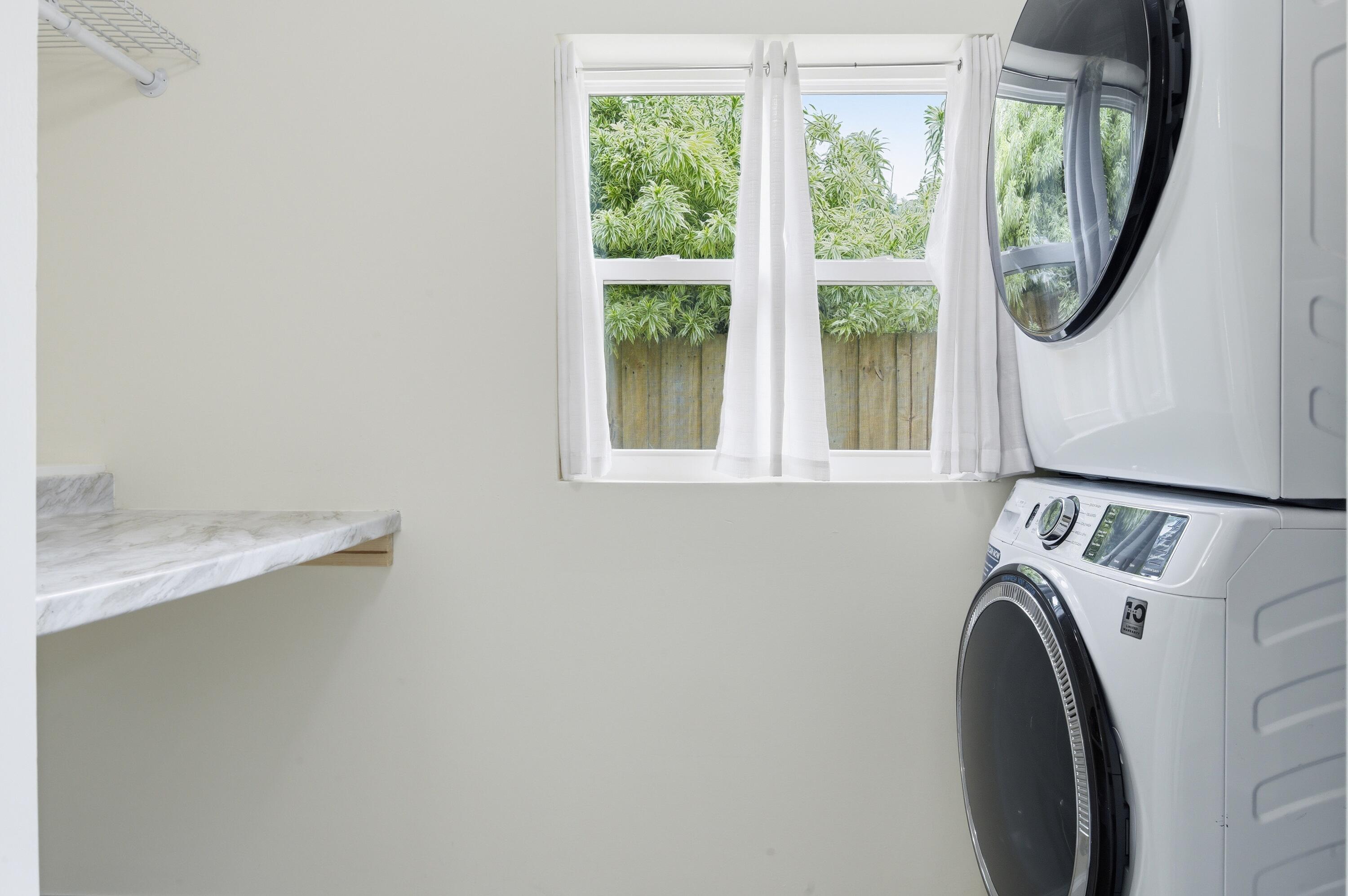 LAKE OSBORNE ESTATES 5 - Residential