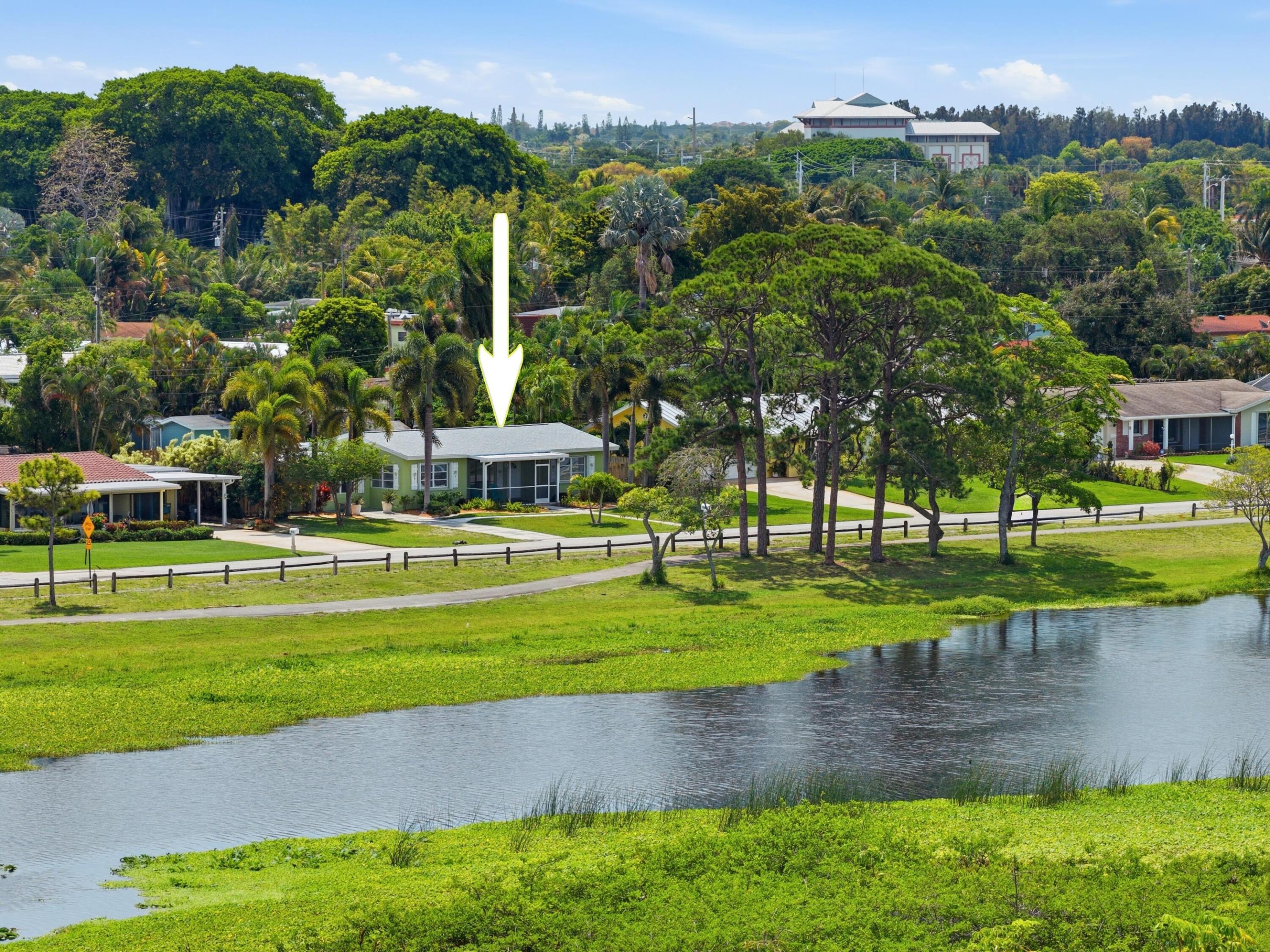 LAKE OSBORNE ESTATES 5 - Residential