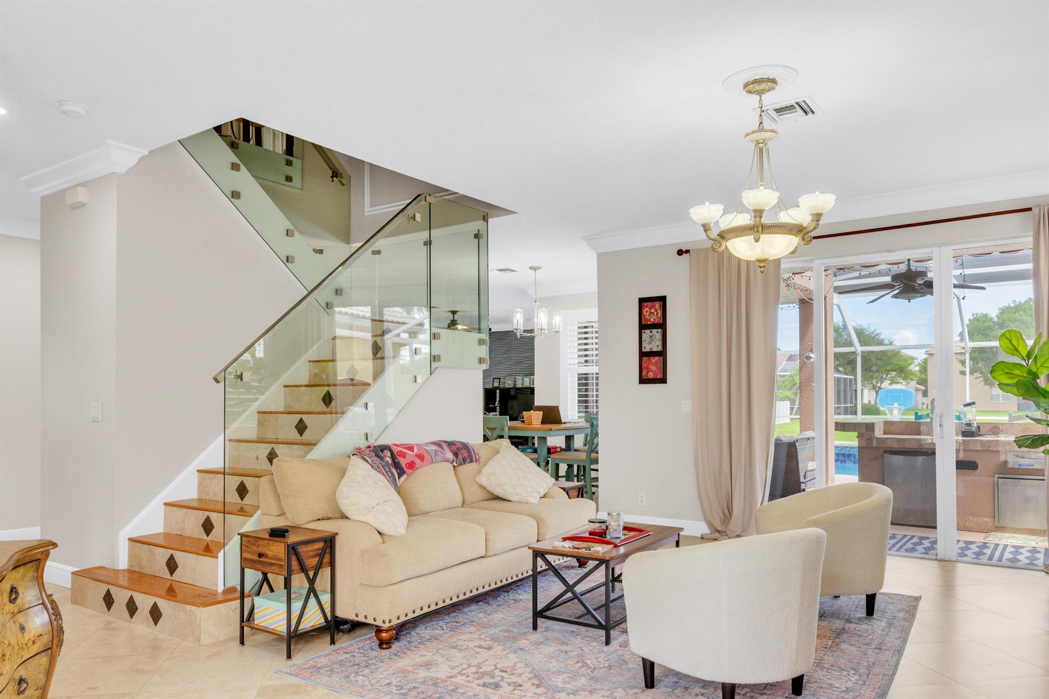 8155 Viale Matera