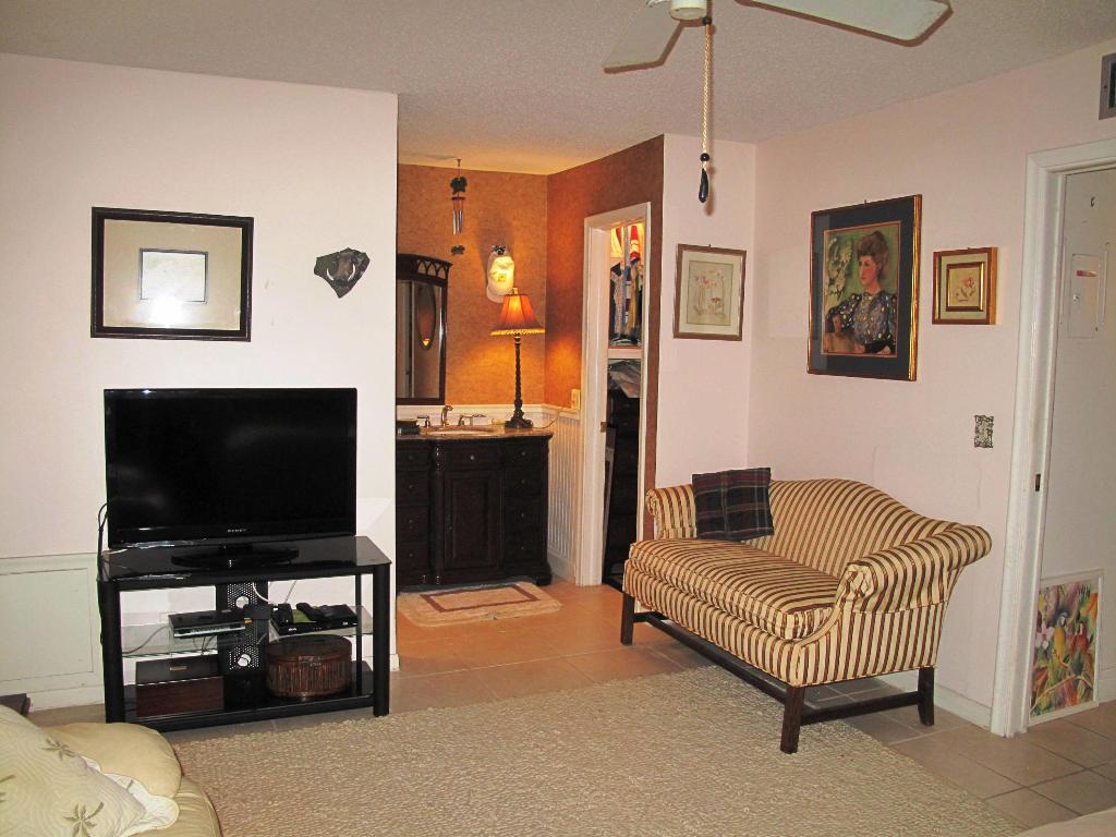 HIGH POINT OF DELRAY SEC 4 - Residential