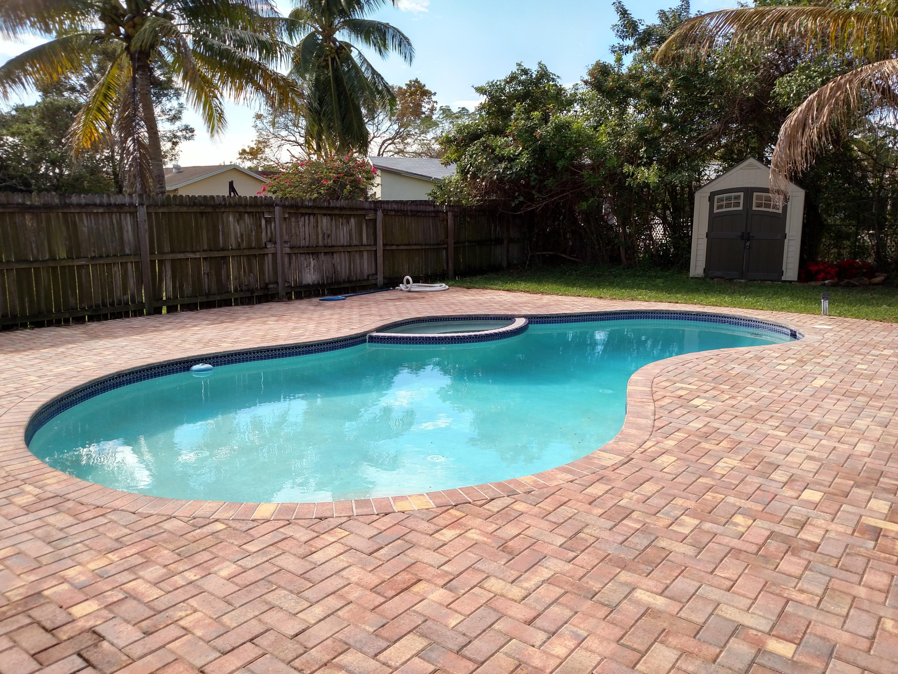 BOCA TRAILS 2 - Residential