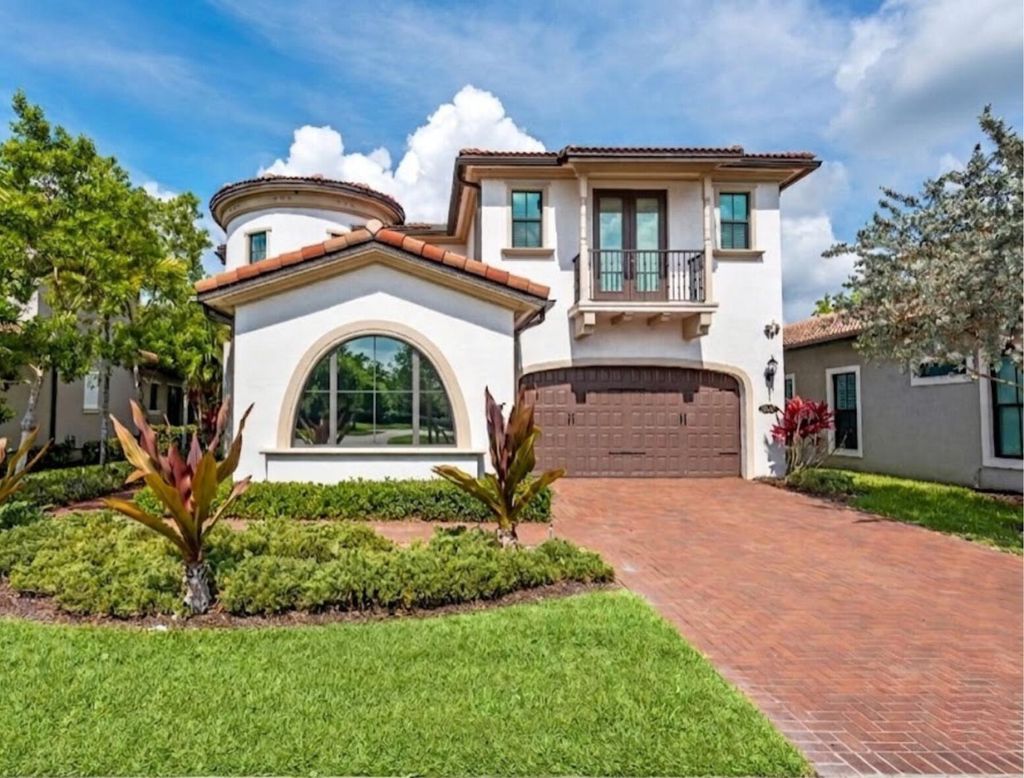 Photo of 8845 Watercrest Circle Cir W, Parkland, FL 33076 (MLS # B26028728)