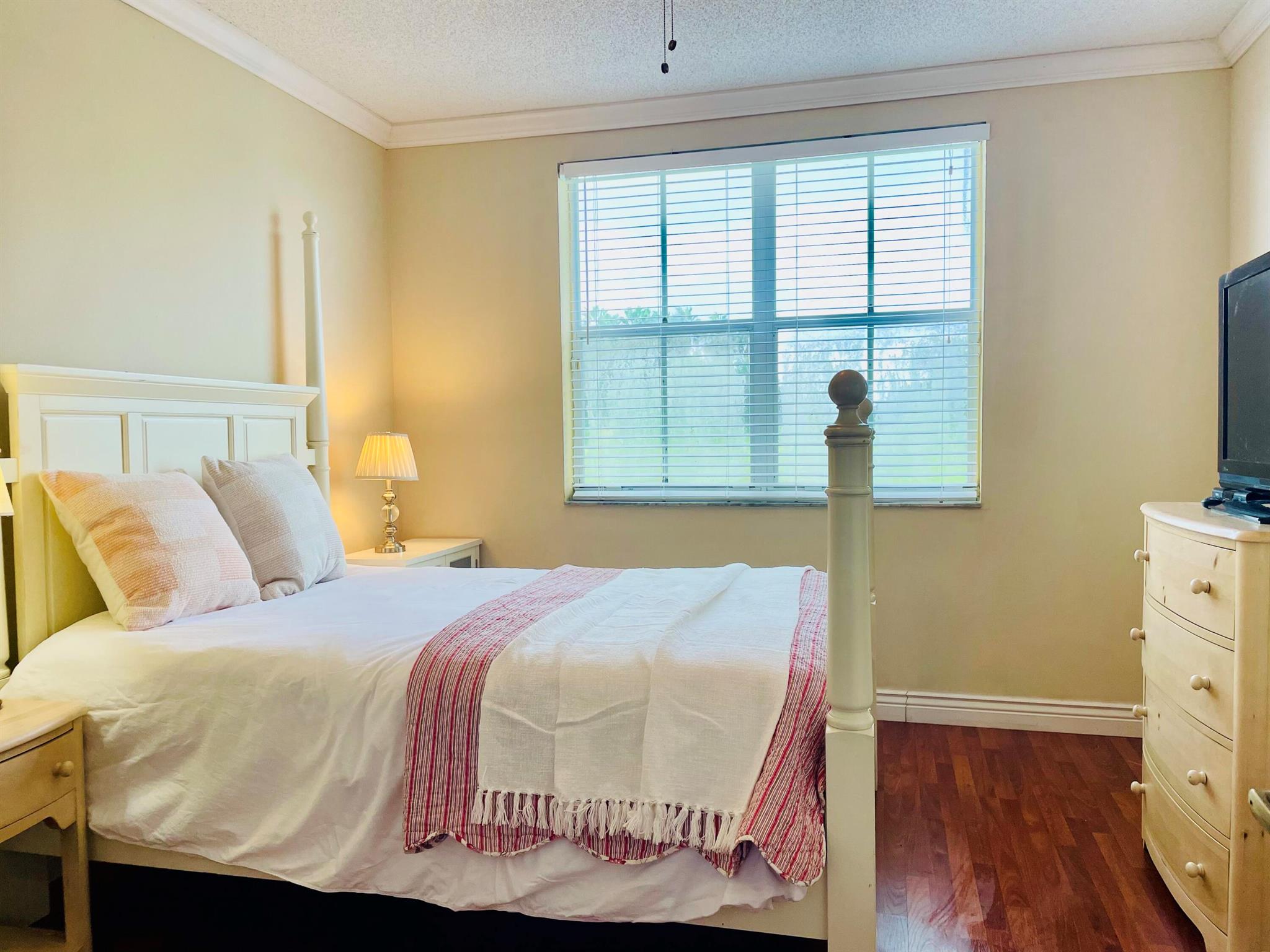 ARISSA PLACE CONDOMINIUM - Residential Lease