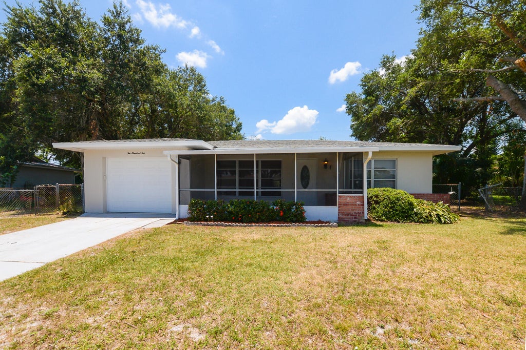 Photo of 210 SW Reynolds Avenue Ave, Port St Lucie, FL 34983 (MLS # R10808973)