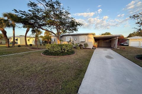 Tiny photo for 306 FERNANDINA Street, Fort Pierce, FL 34949 (MLS # B26054133)