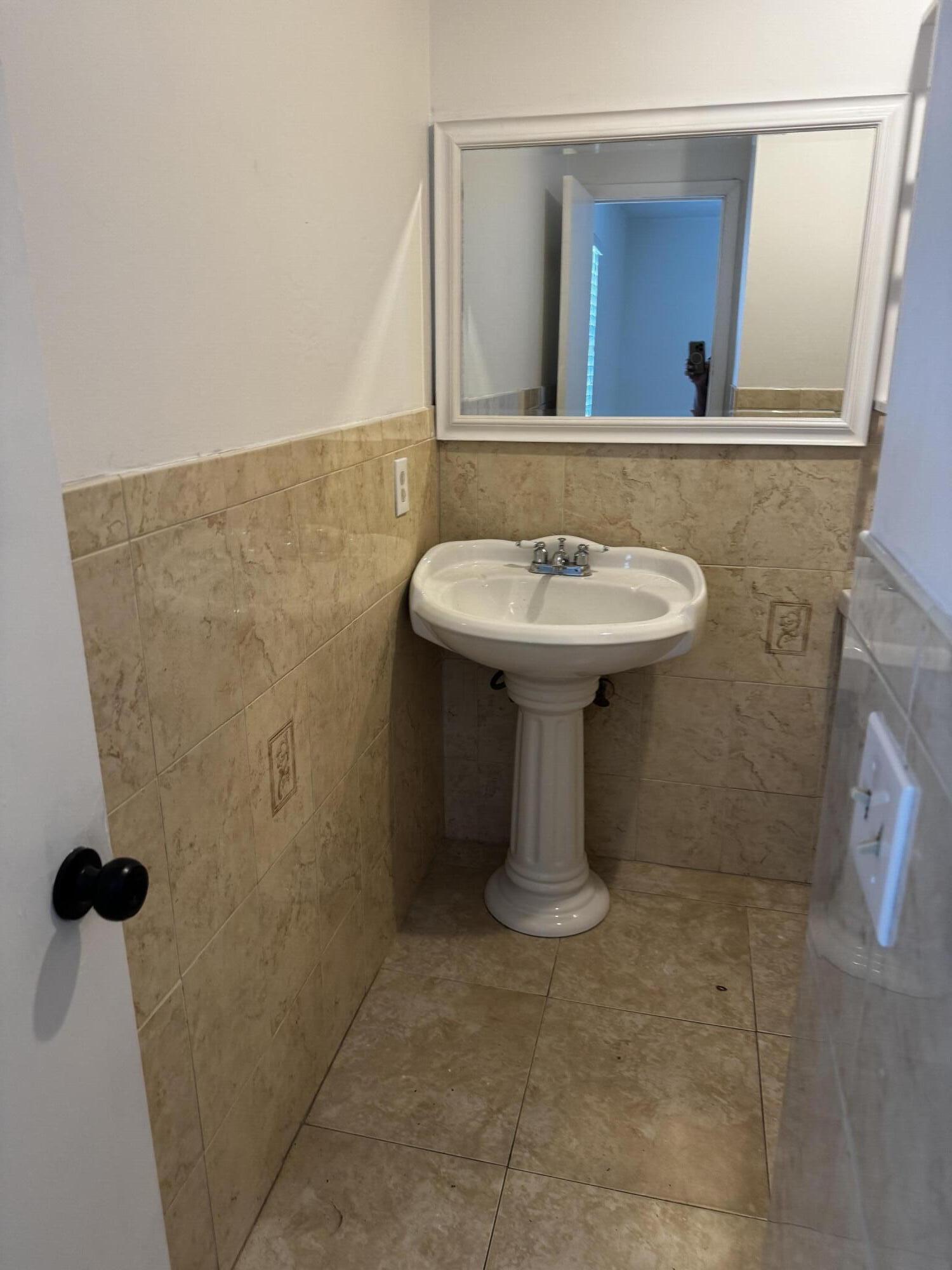 PORT ST LUCIE SECTION 13 - Residential Lease