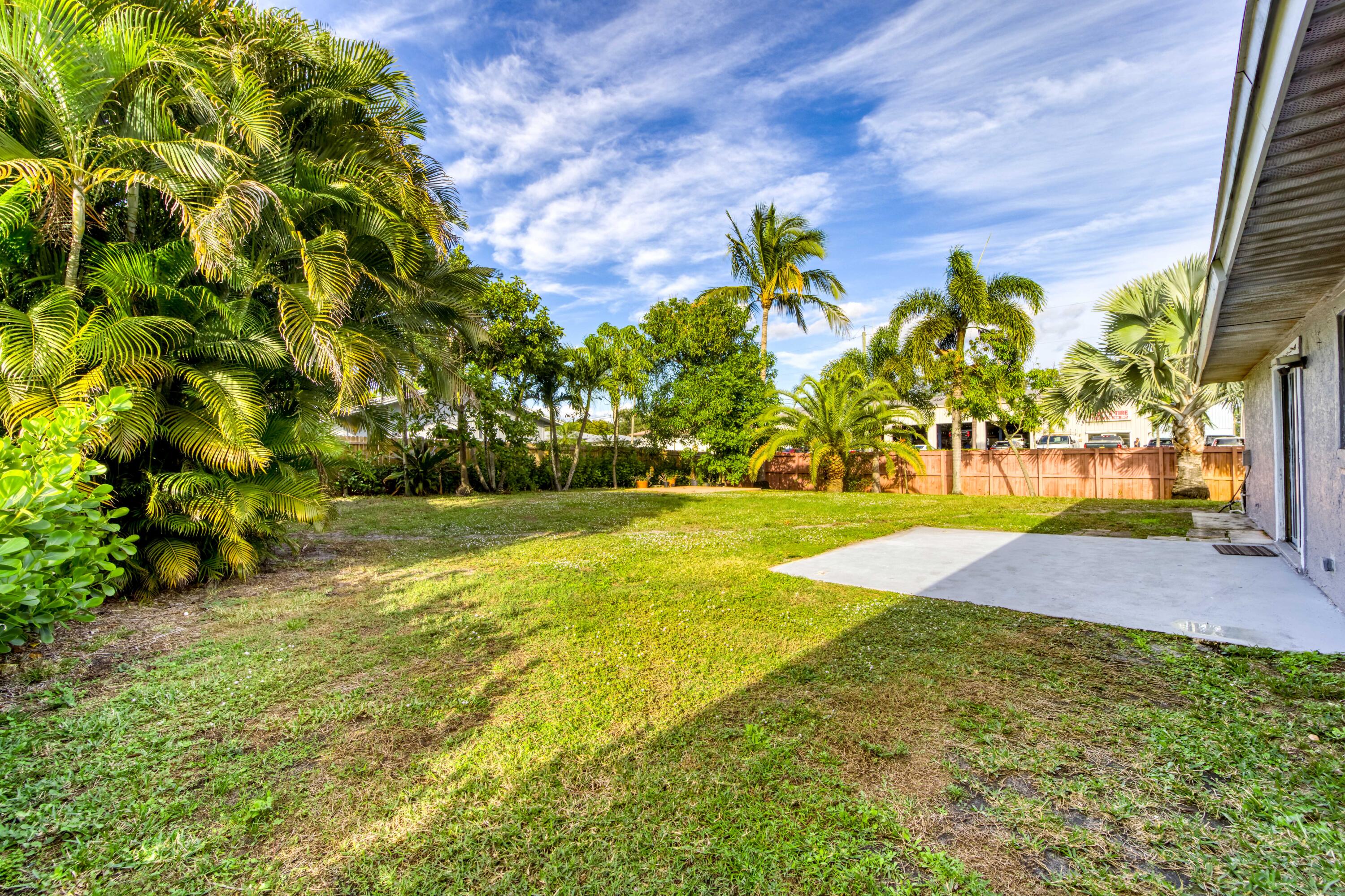 PORT ST LUCIE SECTION 13 - Residential Lease