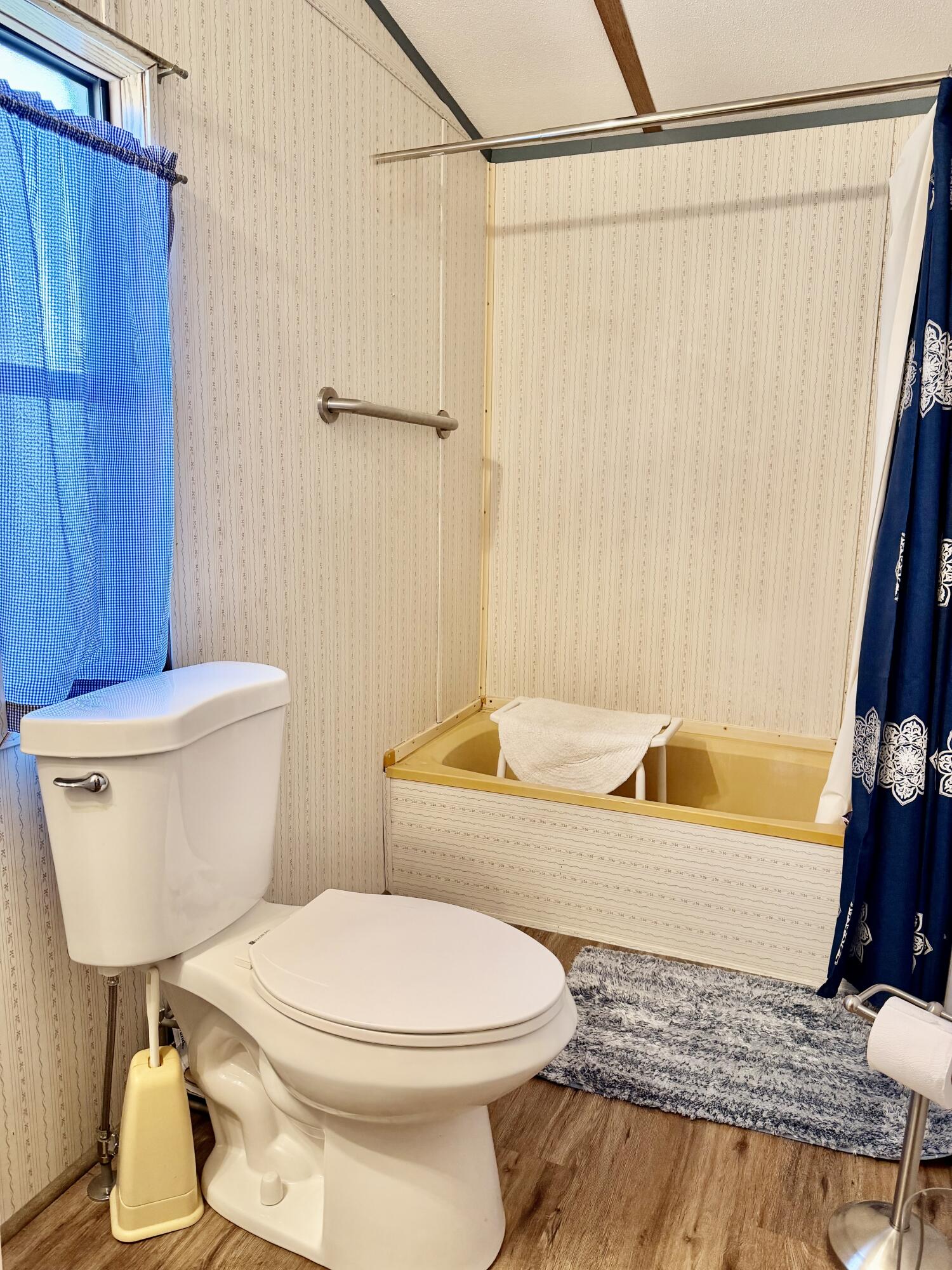 BUCKHEAD RIDGE SUB - Residential