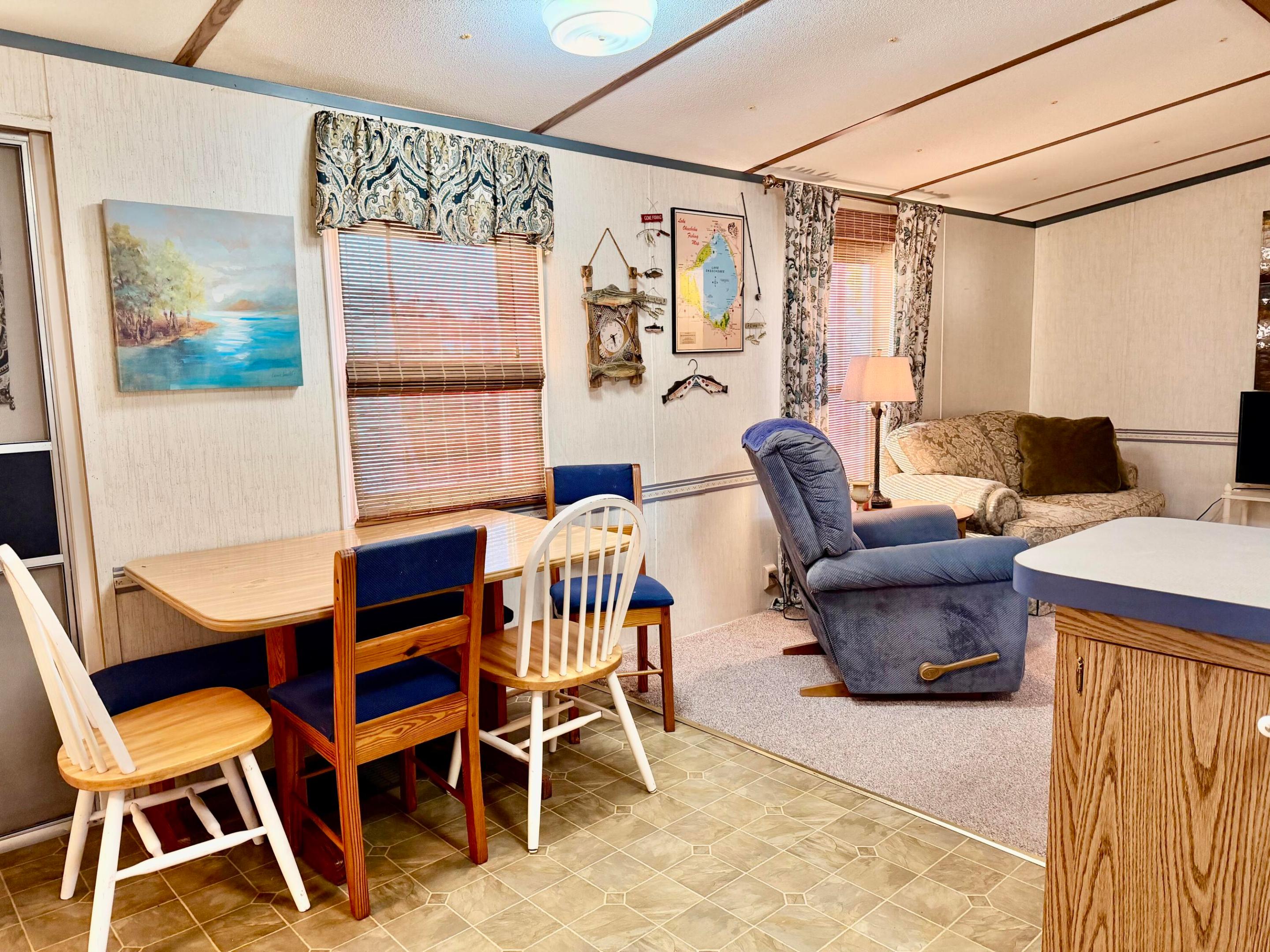 BUCKHEAD RIDGE SUB - Residential